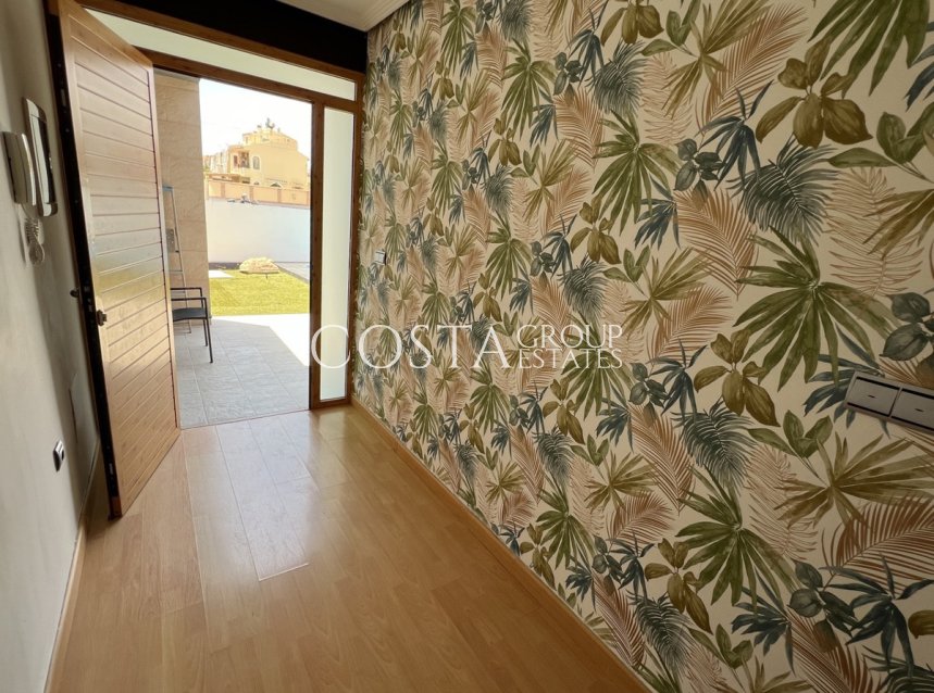 Odsprzedaż - Willa -
Torrevieja - Torrevieja Centro