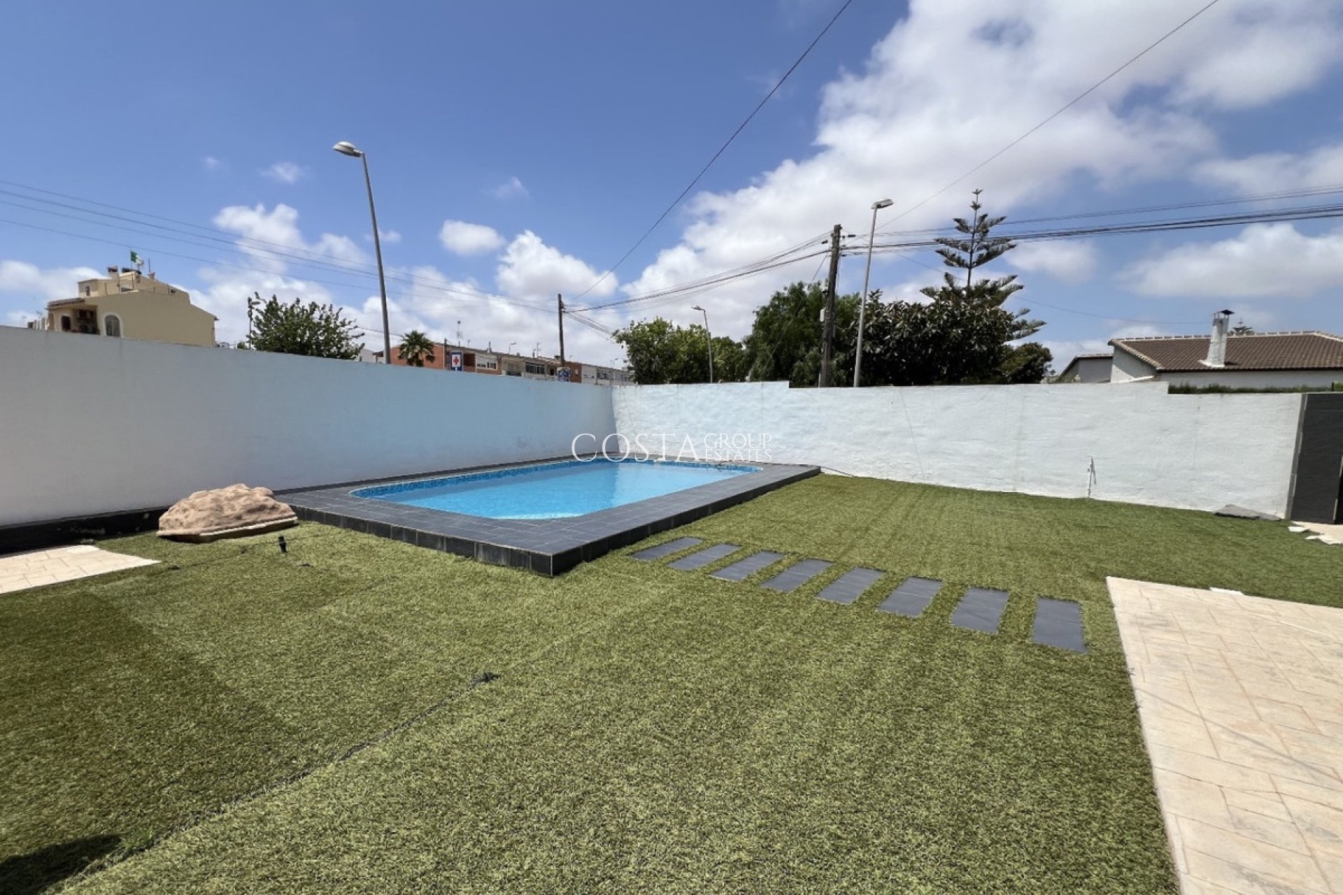 Odsprzedaż - Willa -
Torrevieja - Torrevieja Centro
