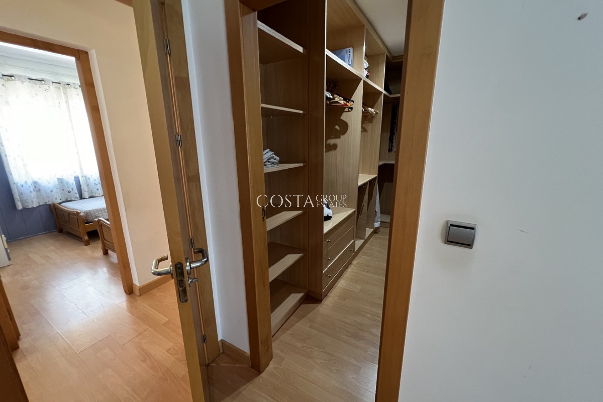 Odsprzedaż - Willa -
Torrevieja - Torrevieja Centro