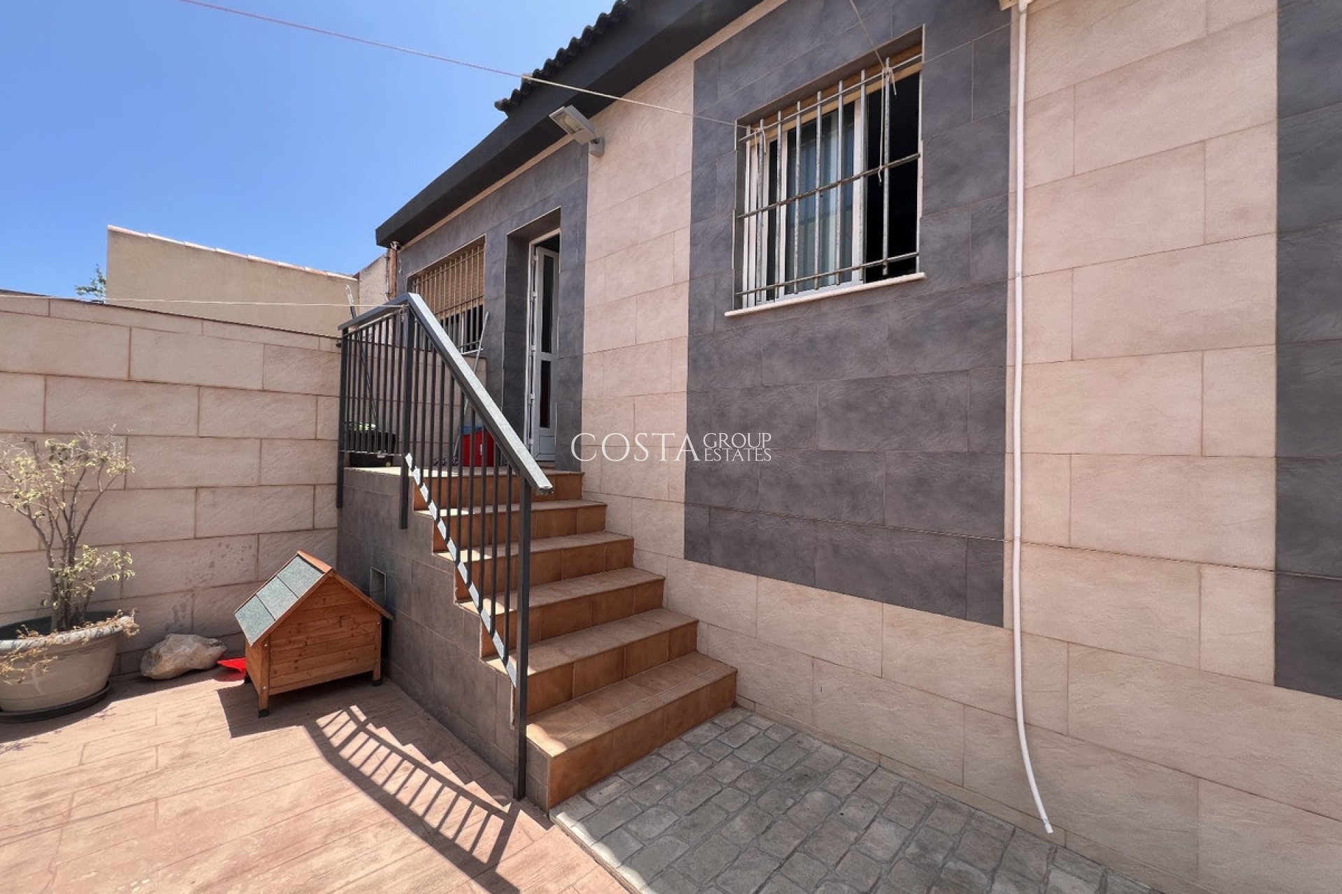Odsprzedaż - Willa -
Torrevieja - Torrevieja Centro