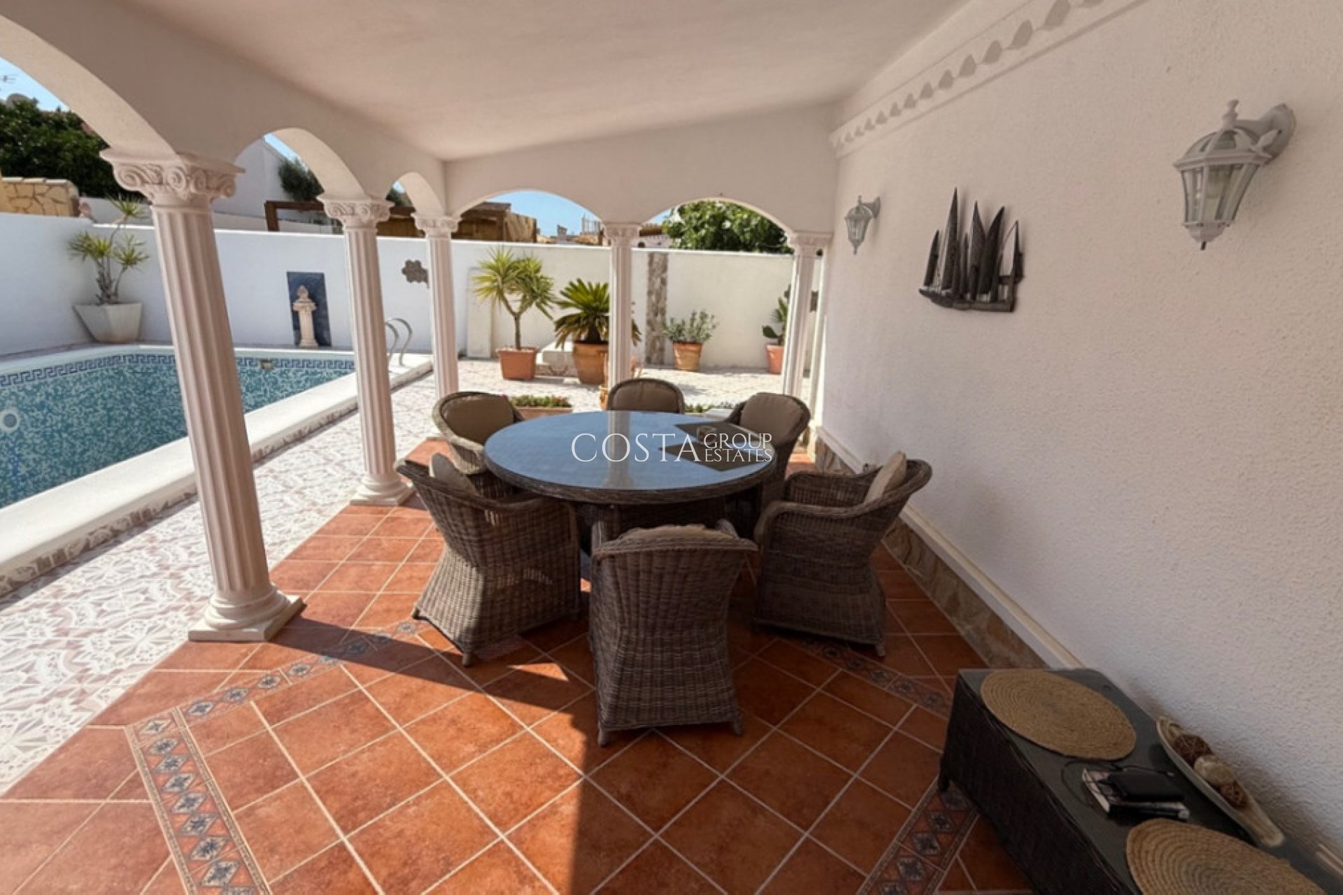 Odsprzedaż - Willa -
Torrevieja - Torrevieja Centro