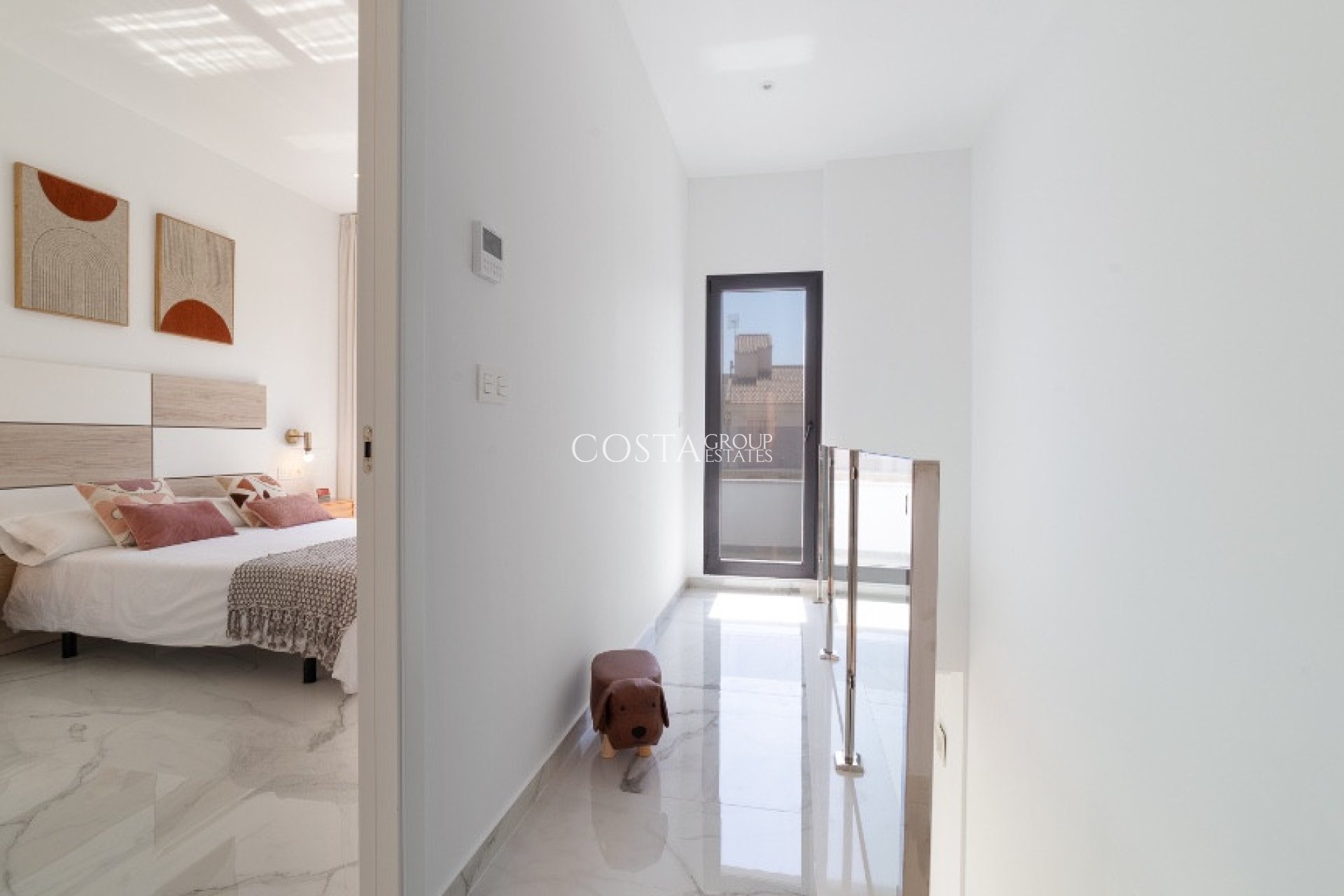 Odsprzedaż - Willa -
Torrevieja - Torrevieja Centro