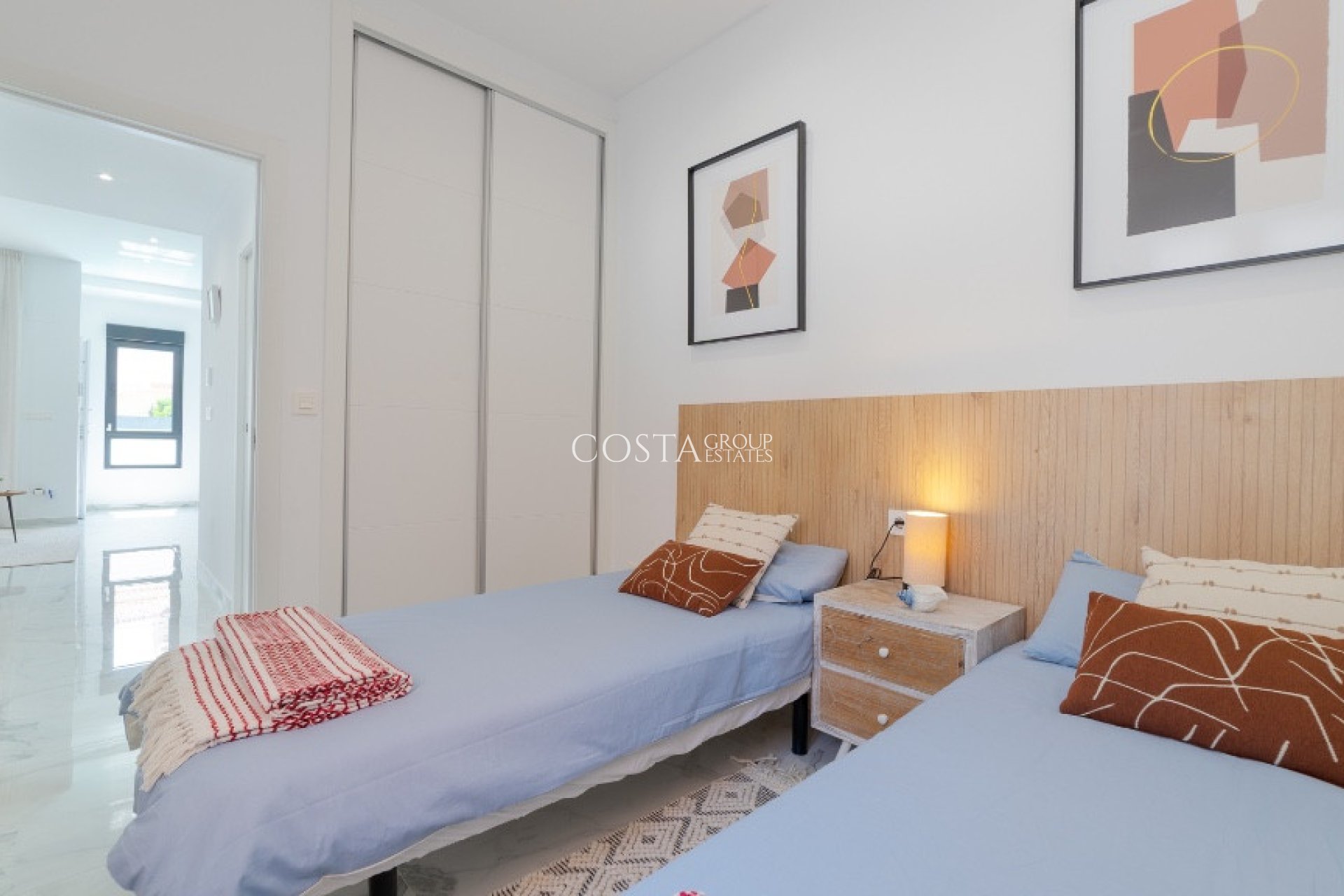 Odsprzedaż - Willa -
Torrevieja - Torrevieja Centro