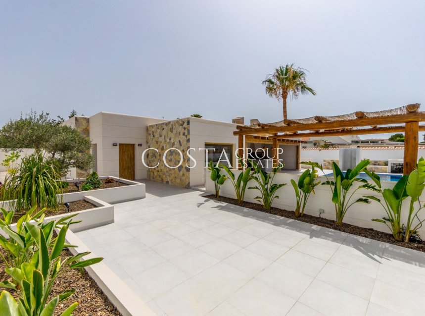 Odsprzedaż - Willa -
Torrevieja - Torrevieja Centro