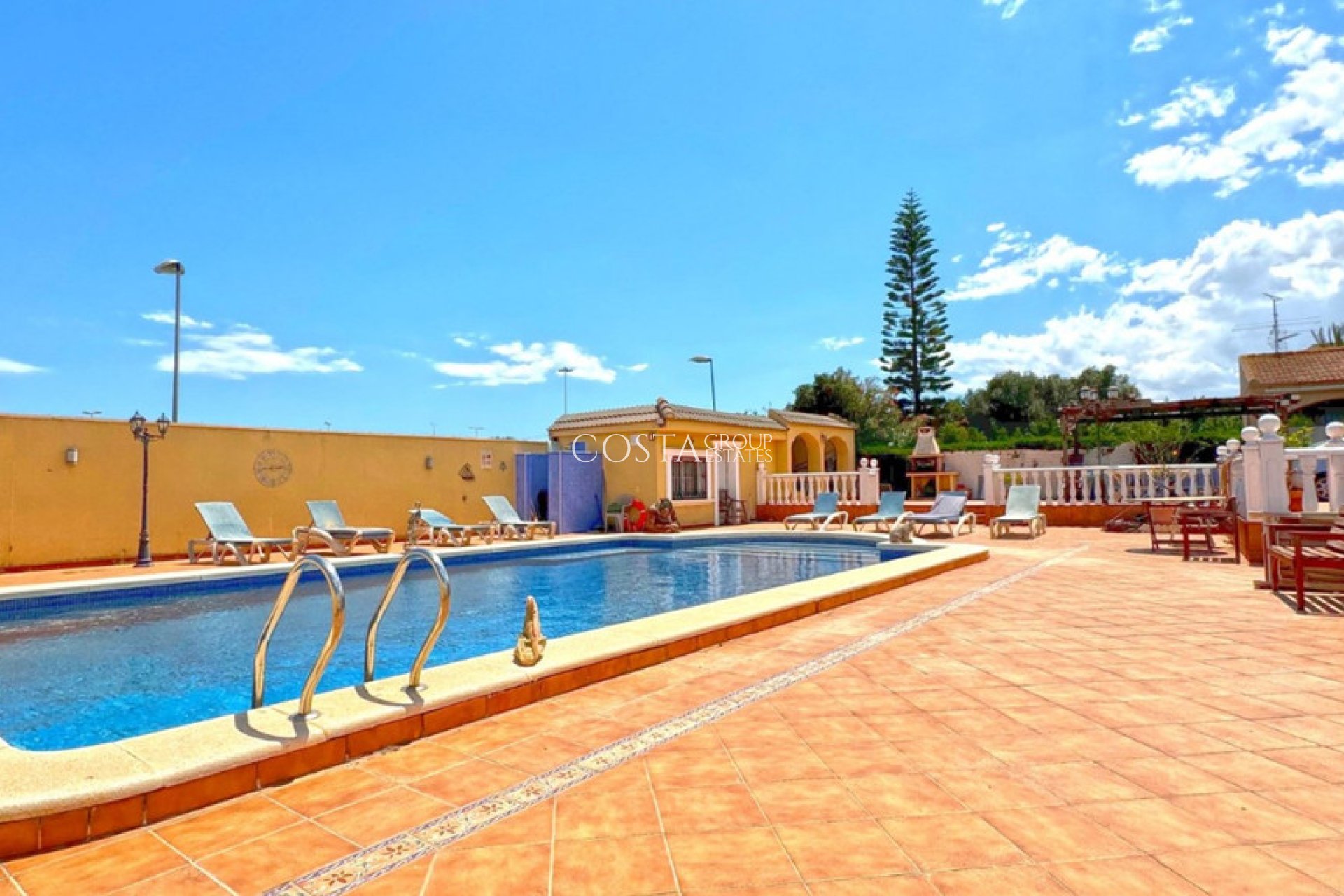 Odsprzedaż - Willa -
Torrevieja - Torrevieja Centro