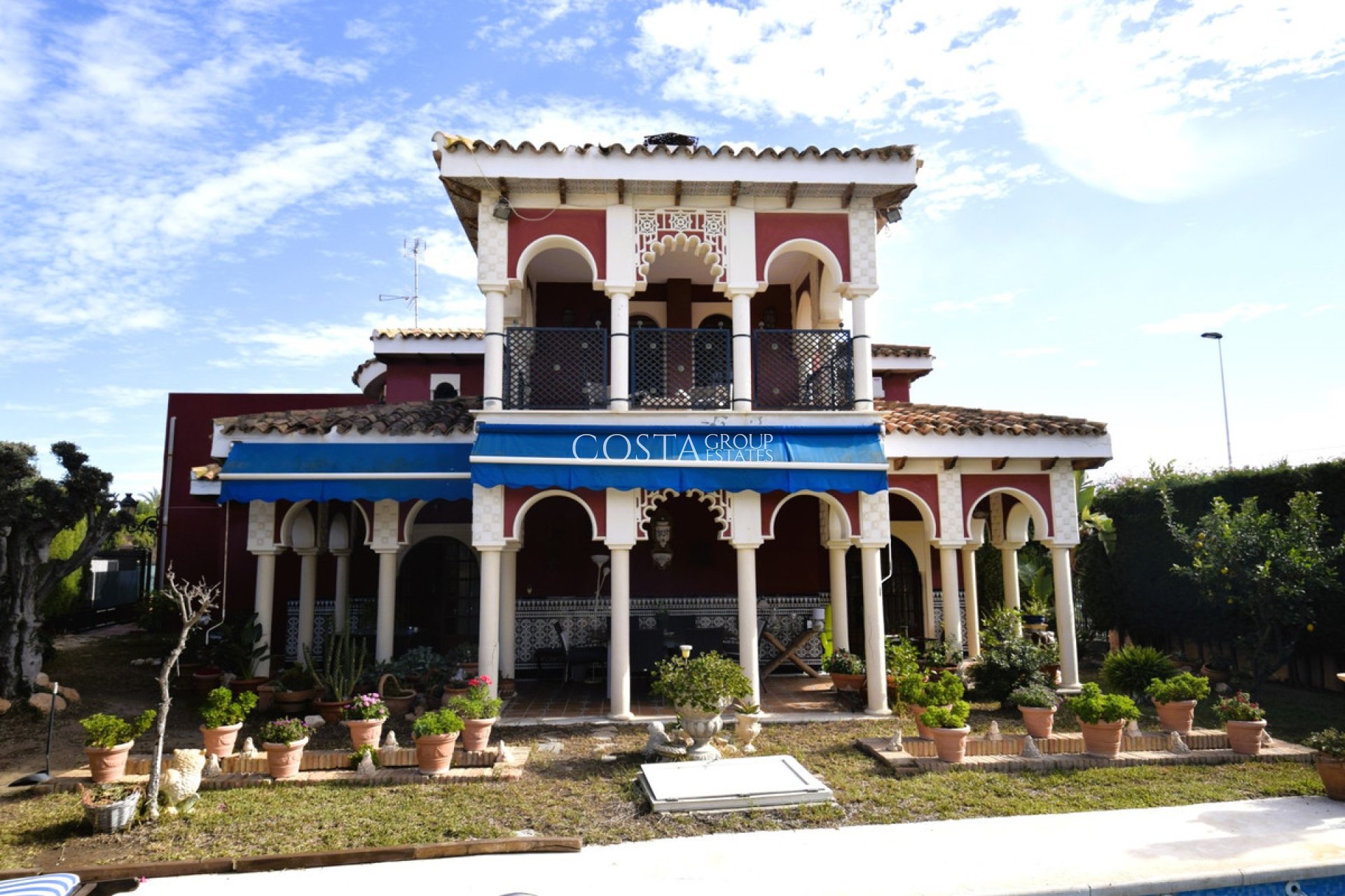 Odsprzedaż - Willa -
Torrevieja - Torrevieja Centro