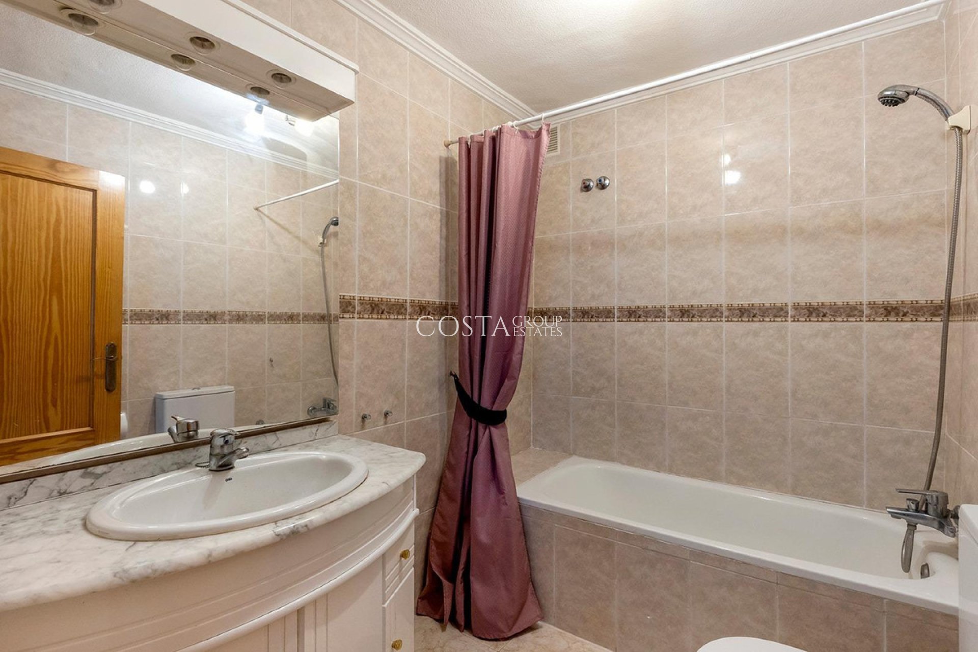 Odsprzedaż - Willa -
Torrevieja - Torrevieja Centro