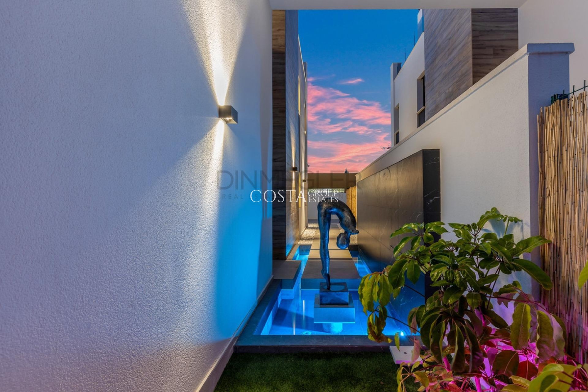 Odsprzedaż - Willa -
Torrevieja - Torrevieja Centro