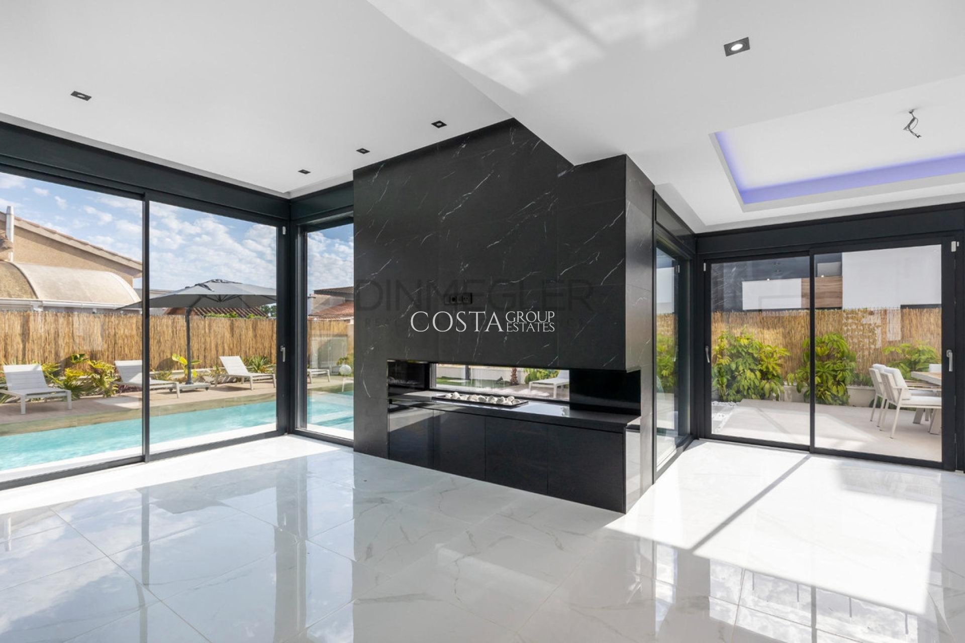 Odsprzedaż - Willa -
Torrevieja - Torrevieja Centro