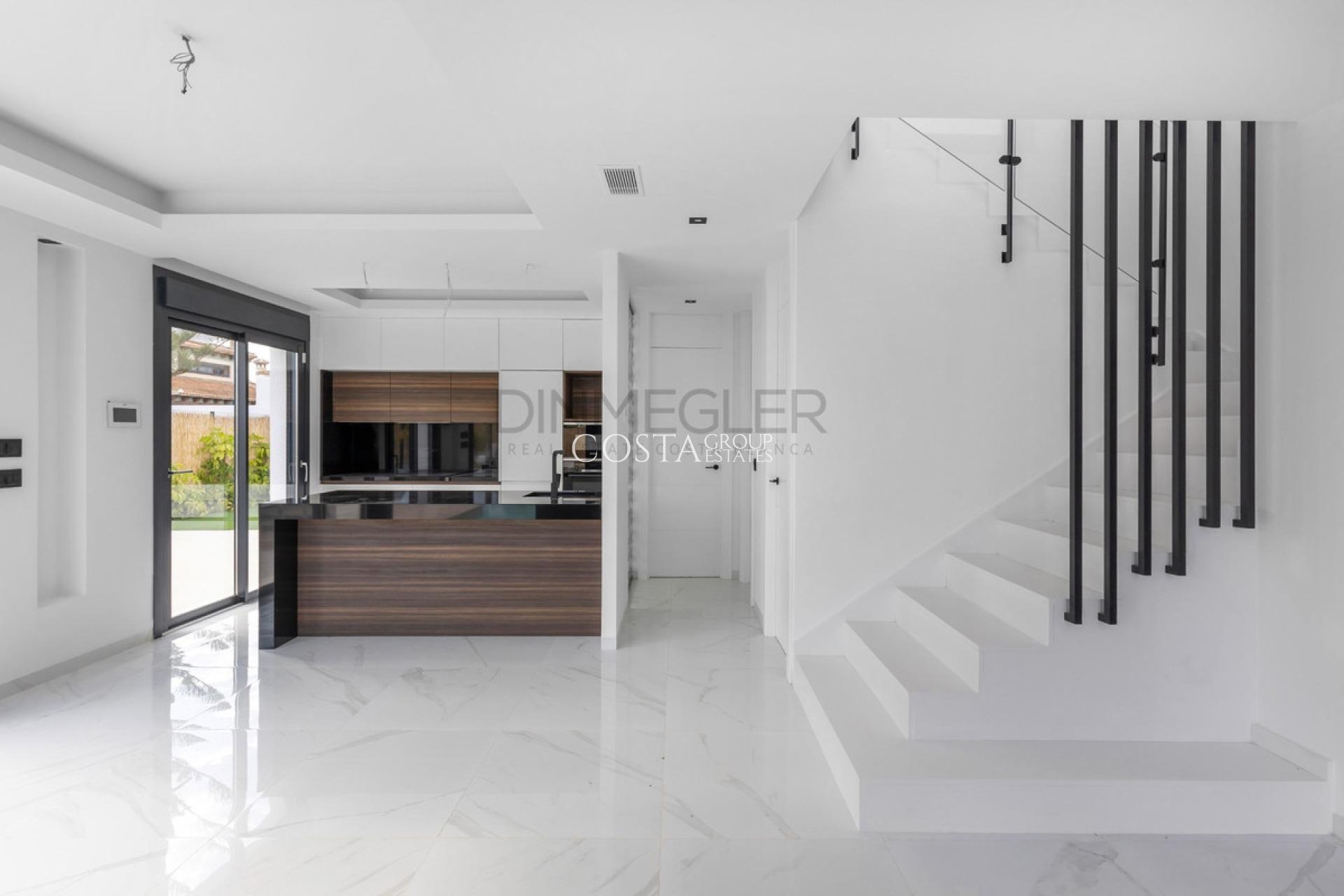 Odsprzedaż - Willa -
Torrevieja - Torrevieja Centro