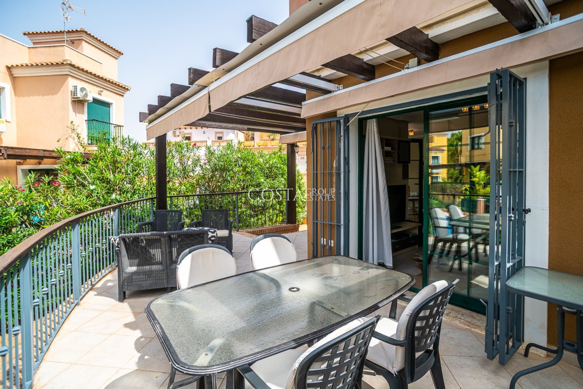 Odsprzedaż - Willa -
Torrevieja - Torrevieja Centro