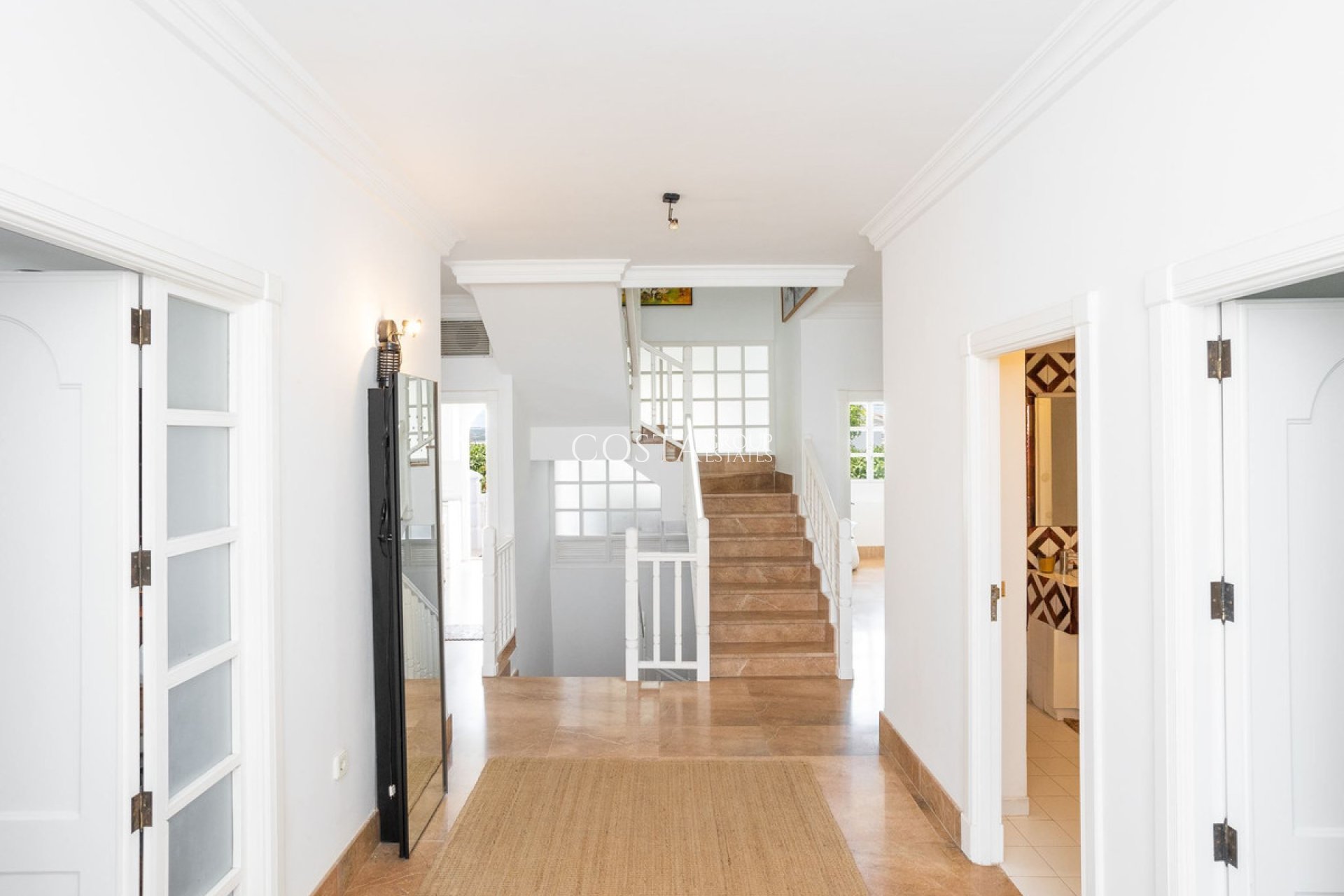 Odsprzedaż - Willa -
Torrevieja - Torrevieja Centro