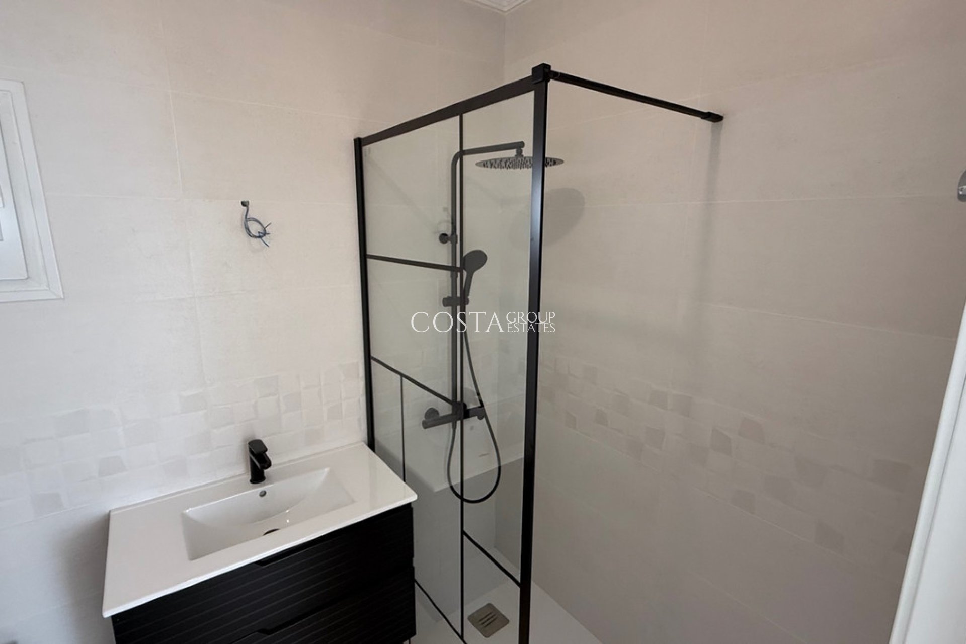 Odsprzedaż - Willa -
Torrevieja