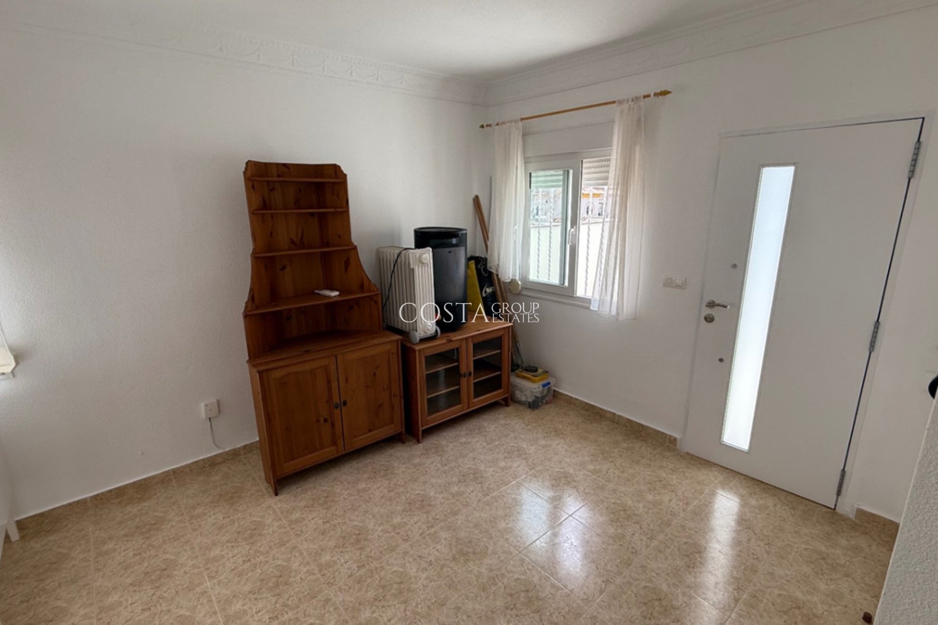 Odsprzedaż - Willa -
Torrevieja