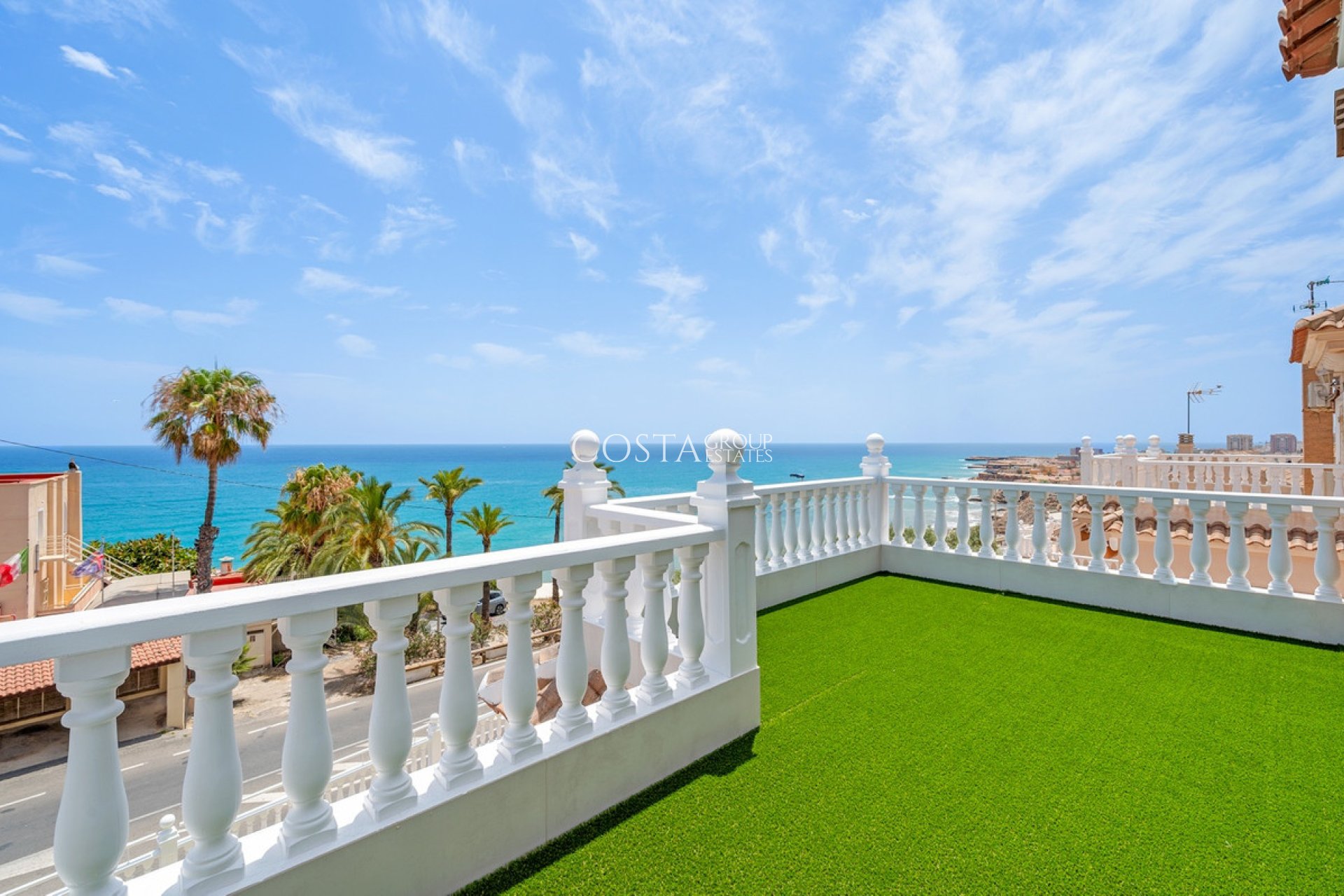 Odsprzedaż - Willa -
Torrevieja