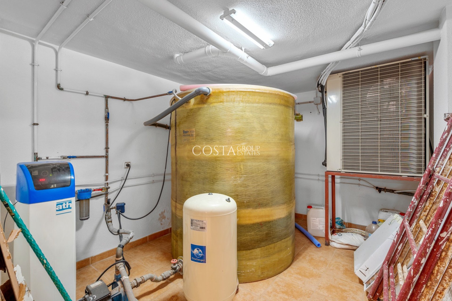 Odsprzedaż - Willa -
Torrevieja