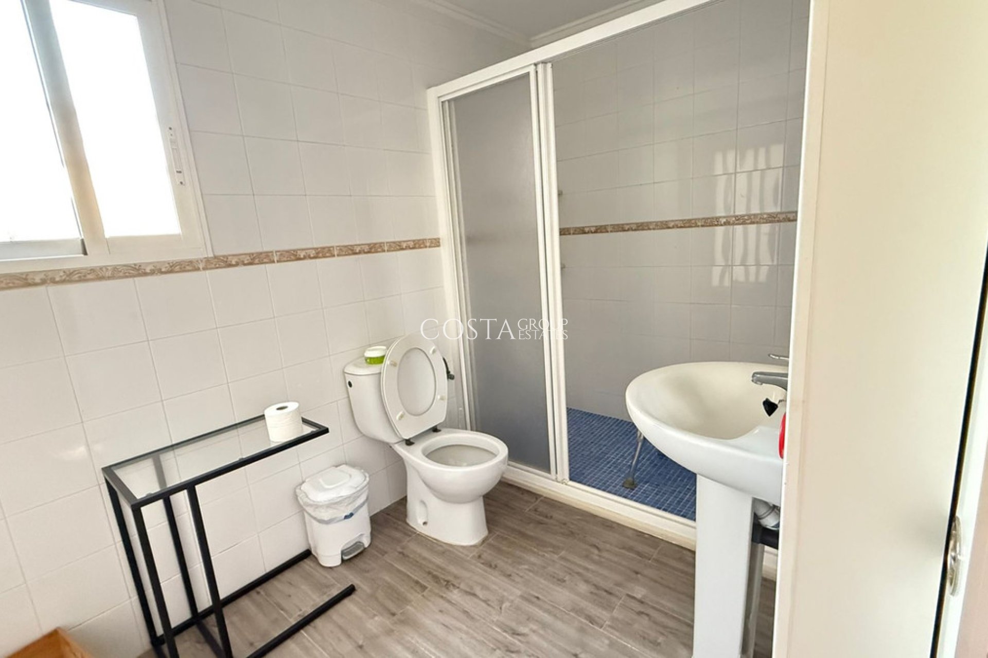 Odsprzedaż - Willa -
Torrevieja