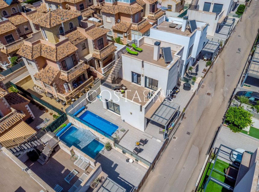 Odsprzedaż - Willa -
Torrevieja