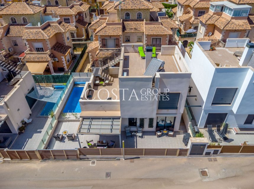 Odsprzedaż - Willa -
Torrevieja