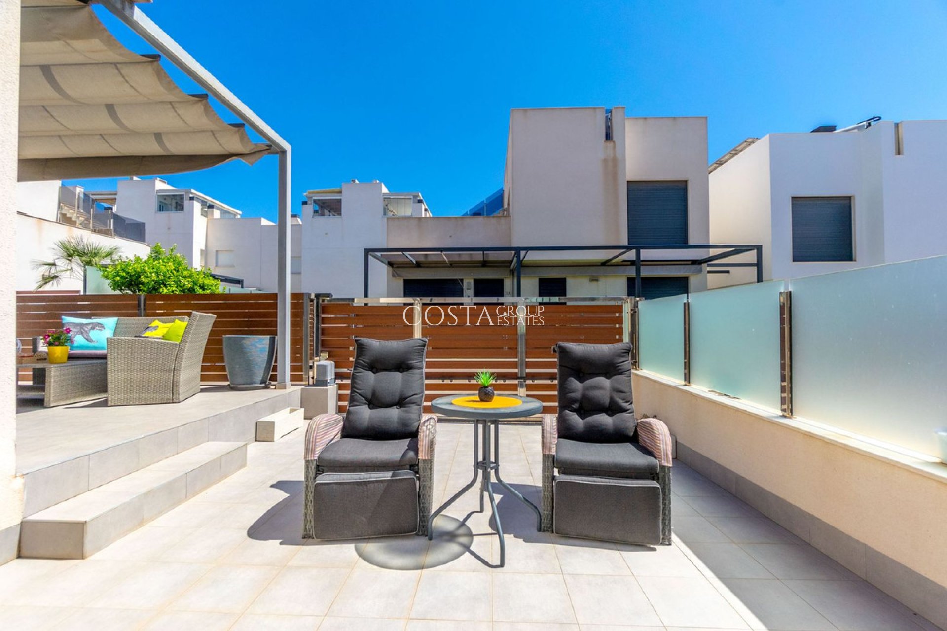 Odsprzedaż - Willa -
Torrevieja