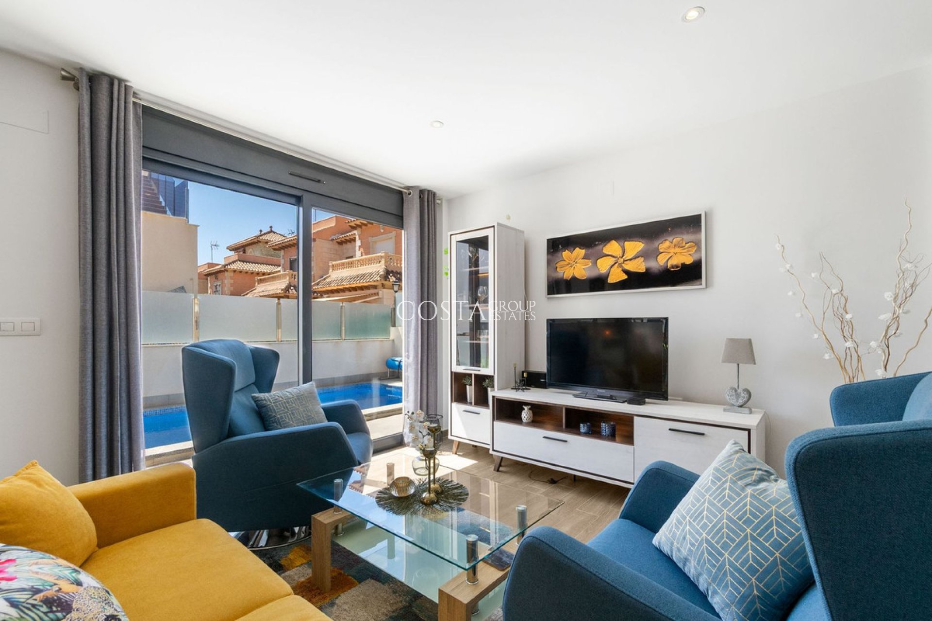 Odsprzedaż - Willa -
Torrevieja