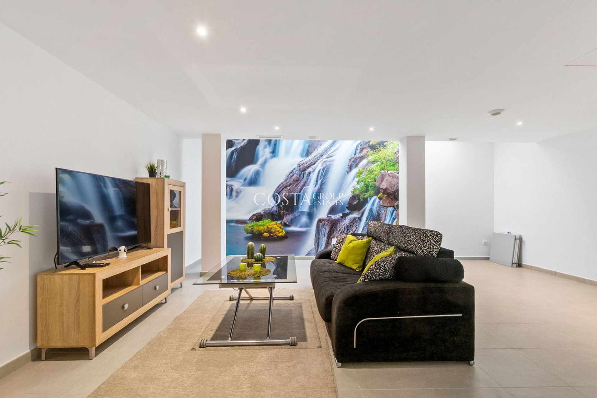 Odsprzedaż - Willa -
Torrevieja