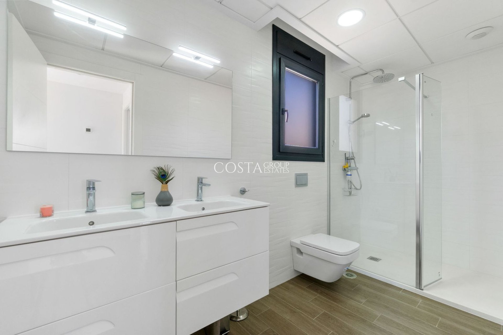 Odsprzedaż - Willa -
Torrevieja