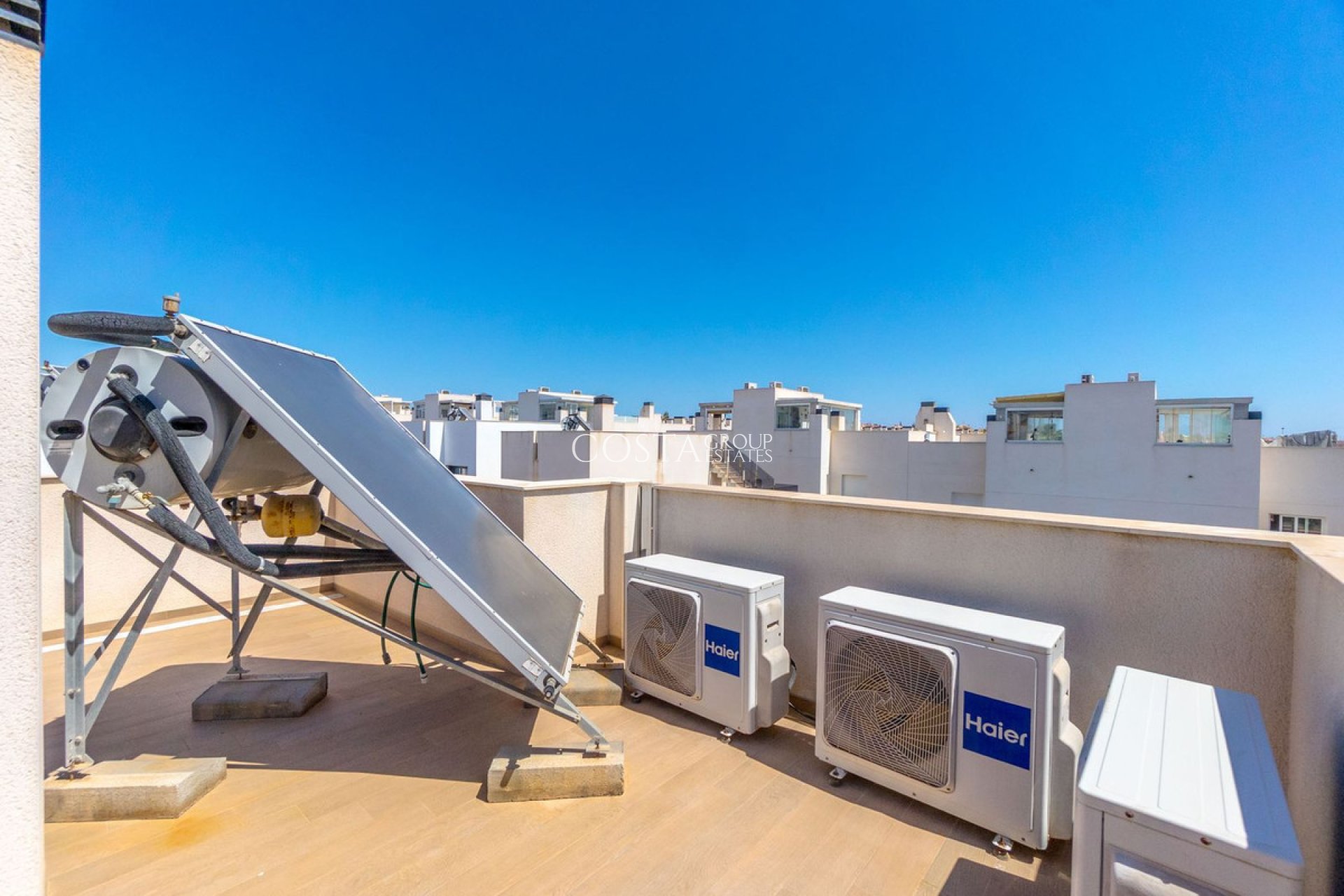 Odsprzedaż - Willa -
Torrevieja