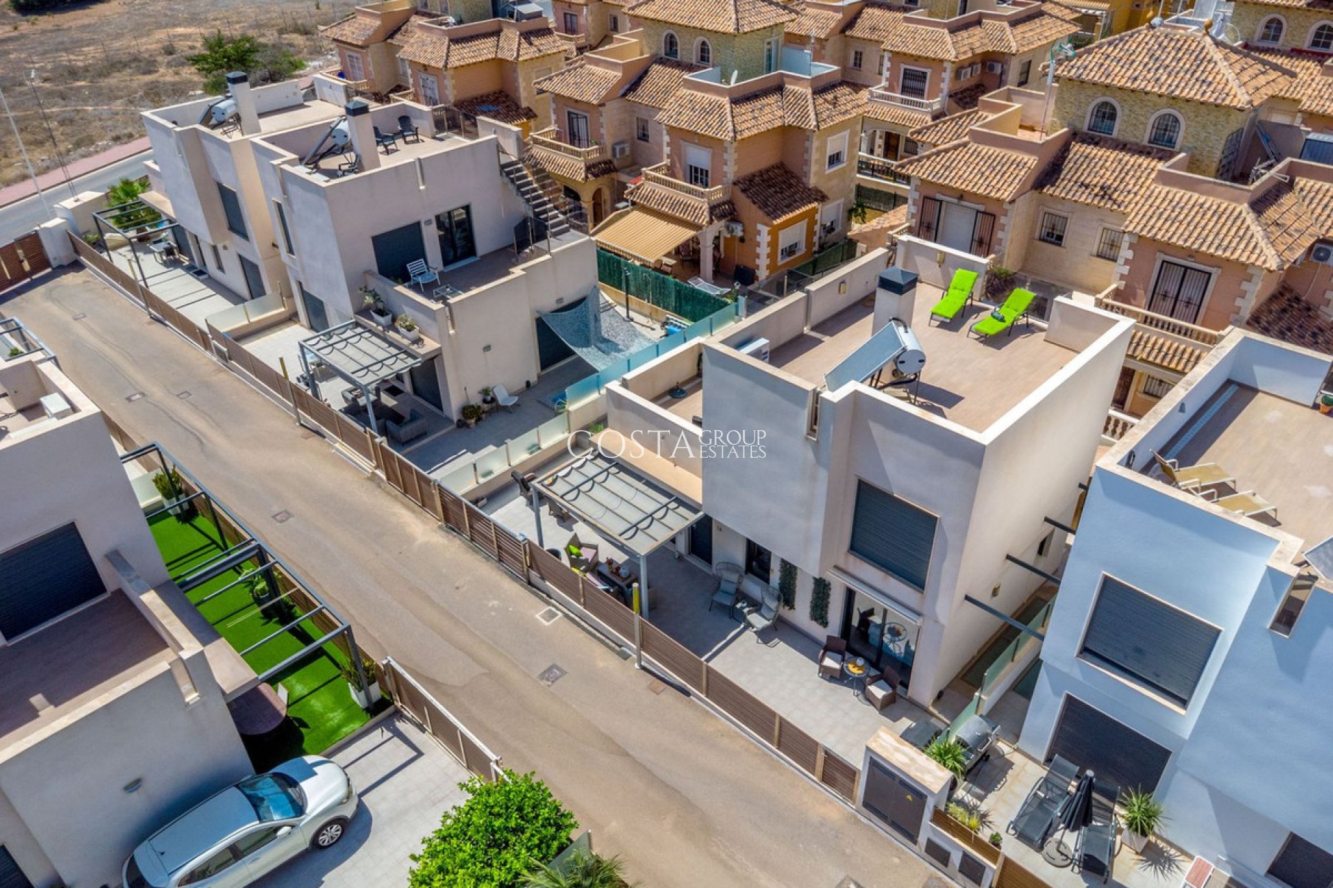 Odsprzedaż - Willa -
Torrevieja