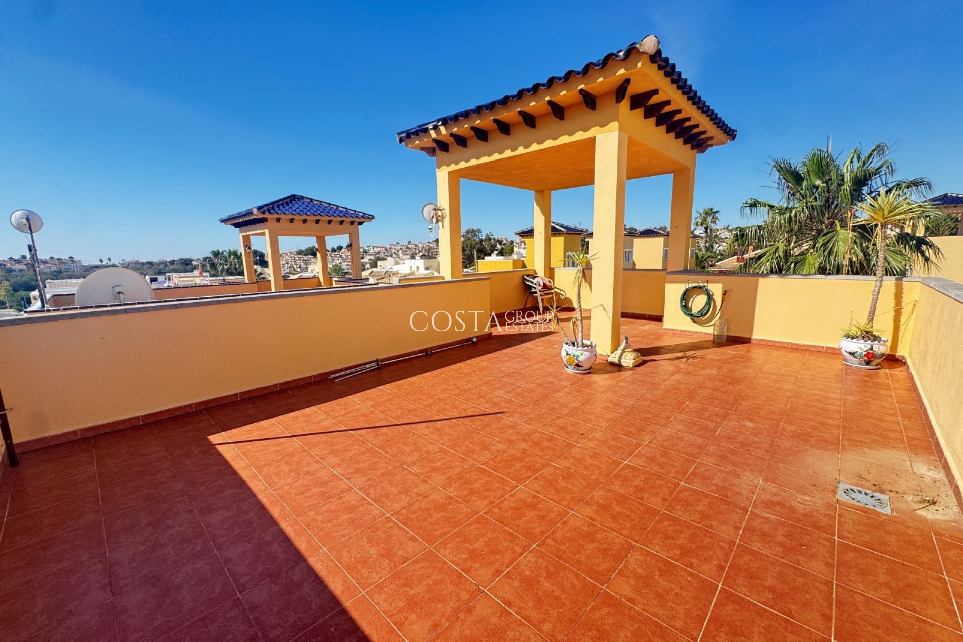 Odsprzedaż - Willa -
Villamartín - Lomas del Golf