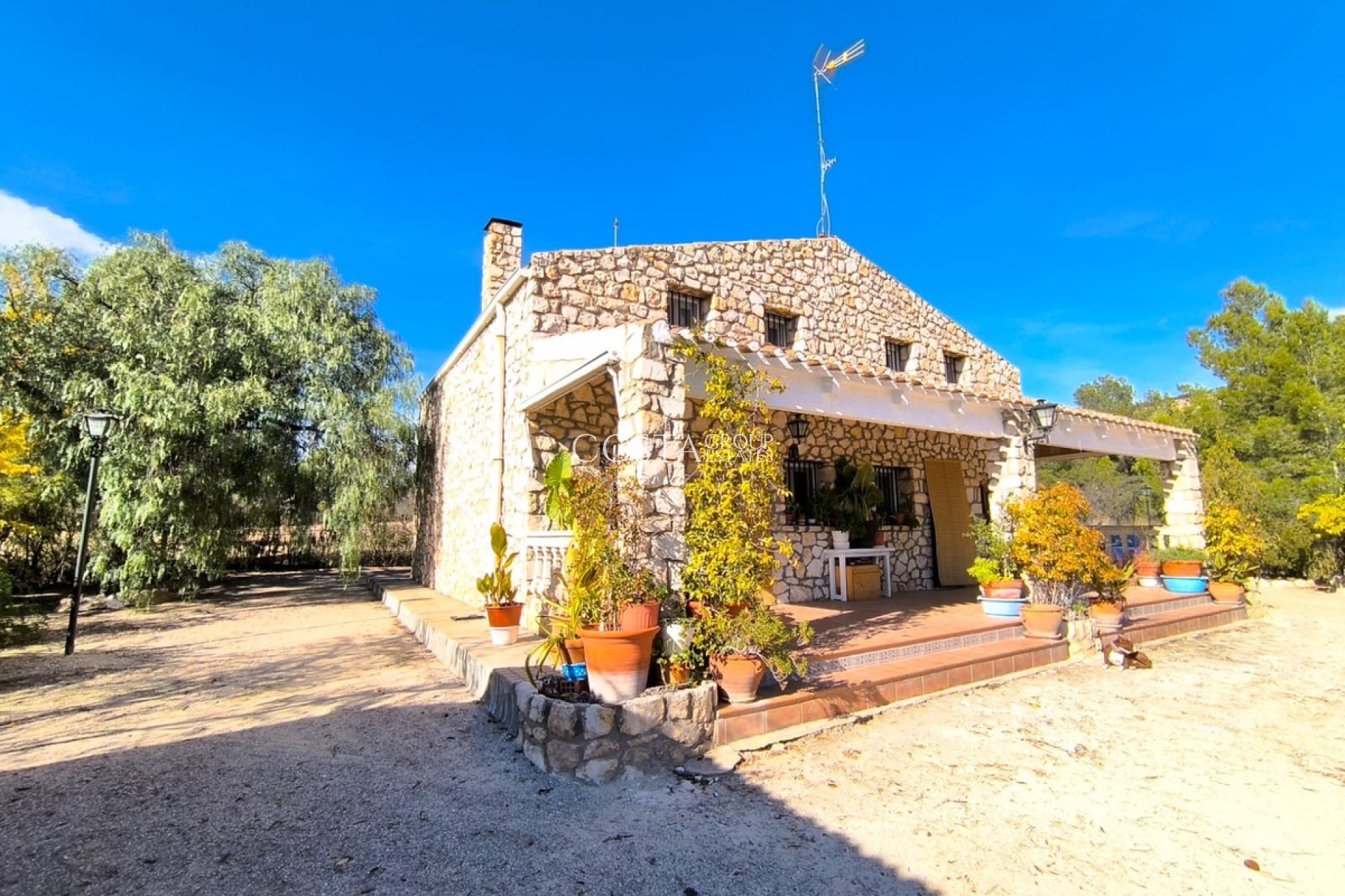 Odsprzedaż - Willa -
Yecla - Yecla Centro