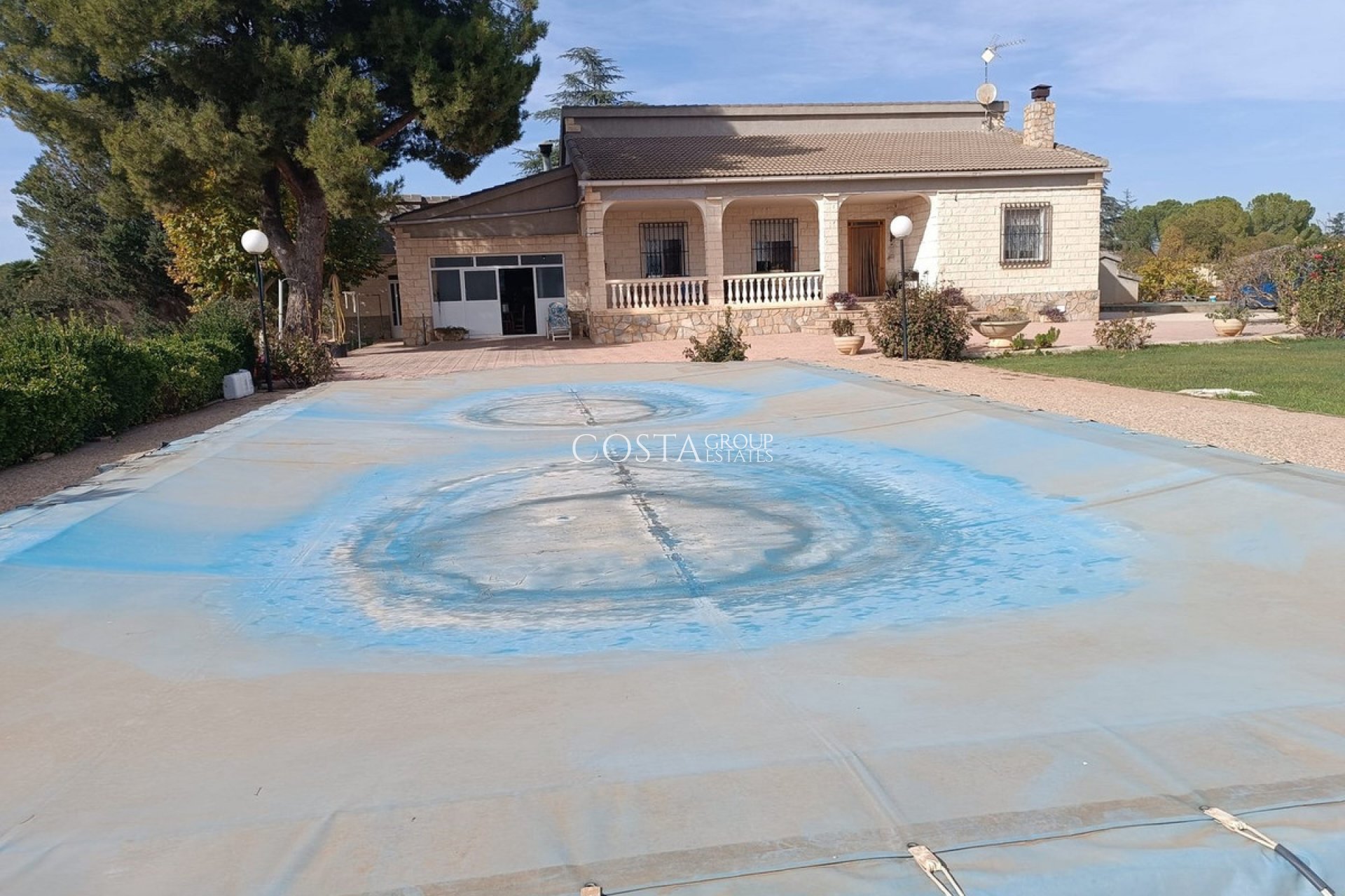 Odsprzedaż - Willa -
Yecla - Yecla Centro