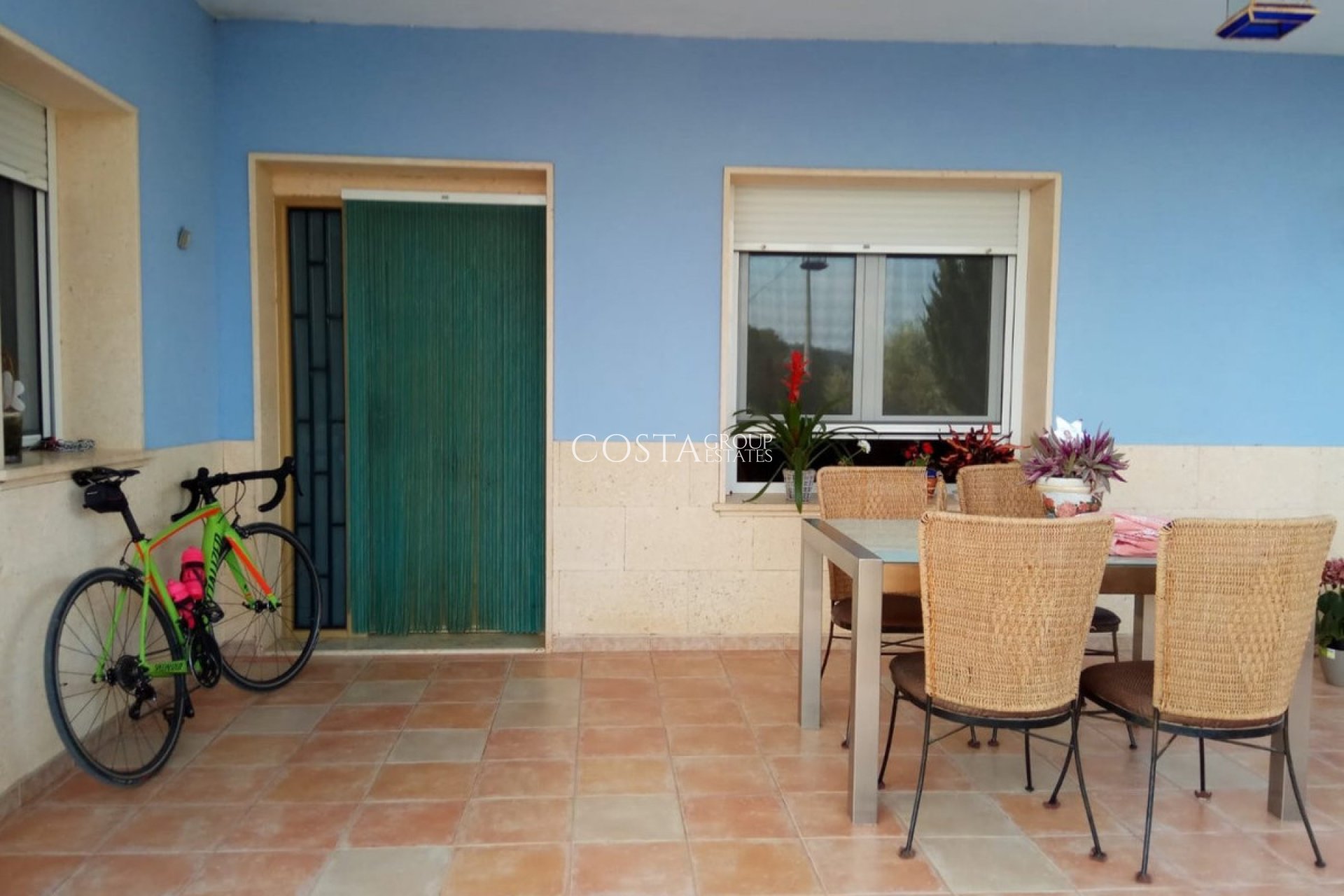 Odsprzedaż - Willa -
Yecla - Yecla Centro