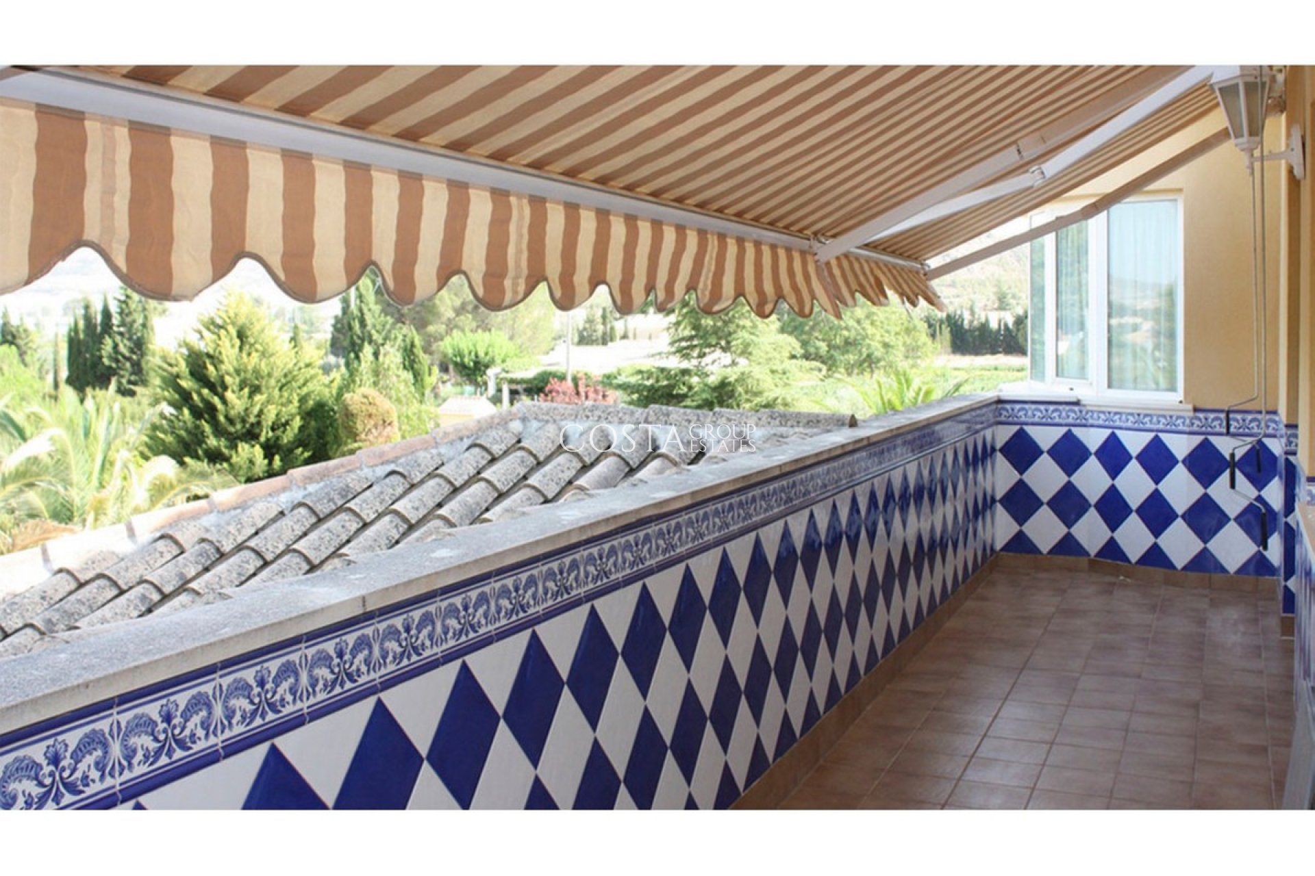 Odsprzedaż - Willa -
Yecla - Yecla Centro