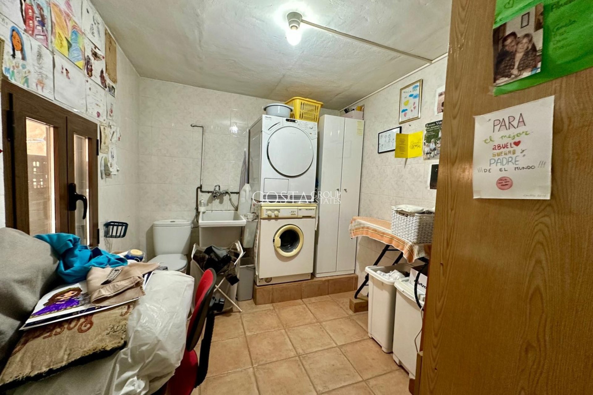 Odsprzedaż - Willa -
Yecla - Yecla Centro