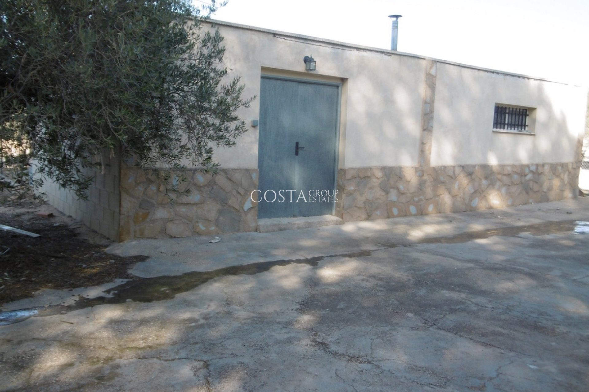 Odsprzedaż - Willa -
Yecla - Yecla Centro