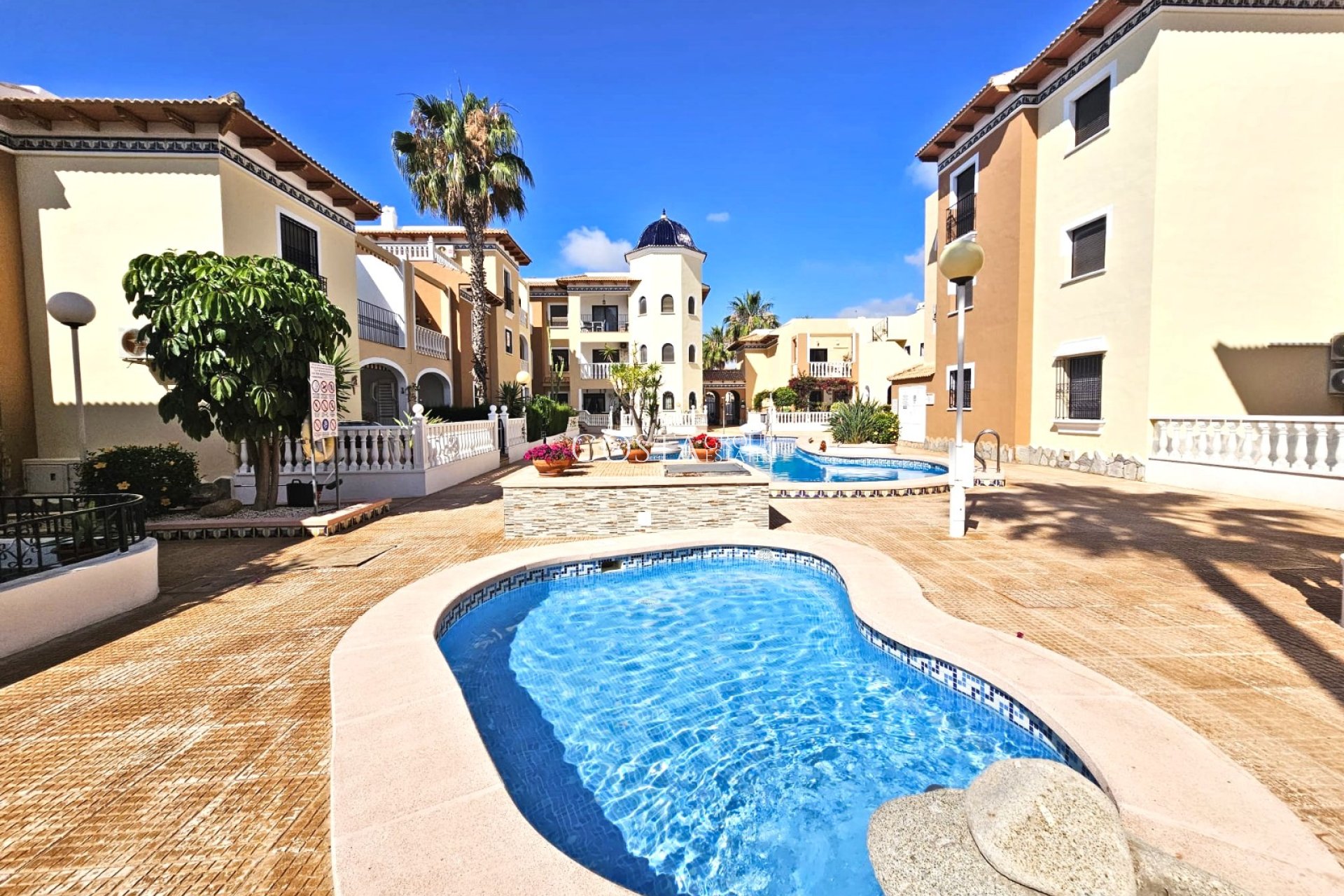 Resale - Apartment -
Los Alcazares - Pueblo Patrica