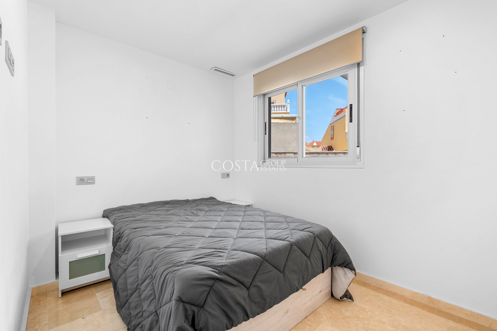 Resale - Apartment -
Orihuela Costa - Las Filipinas
