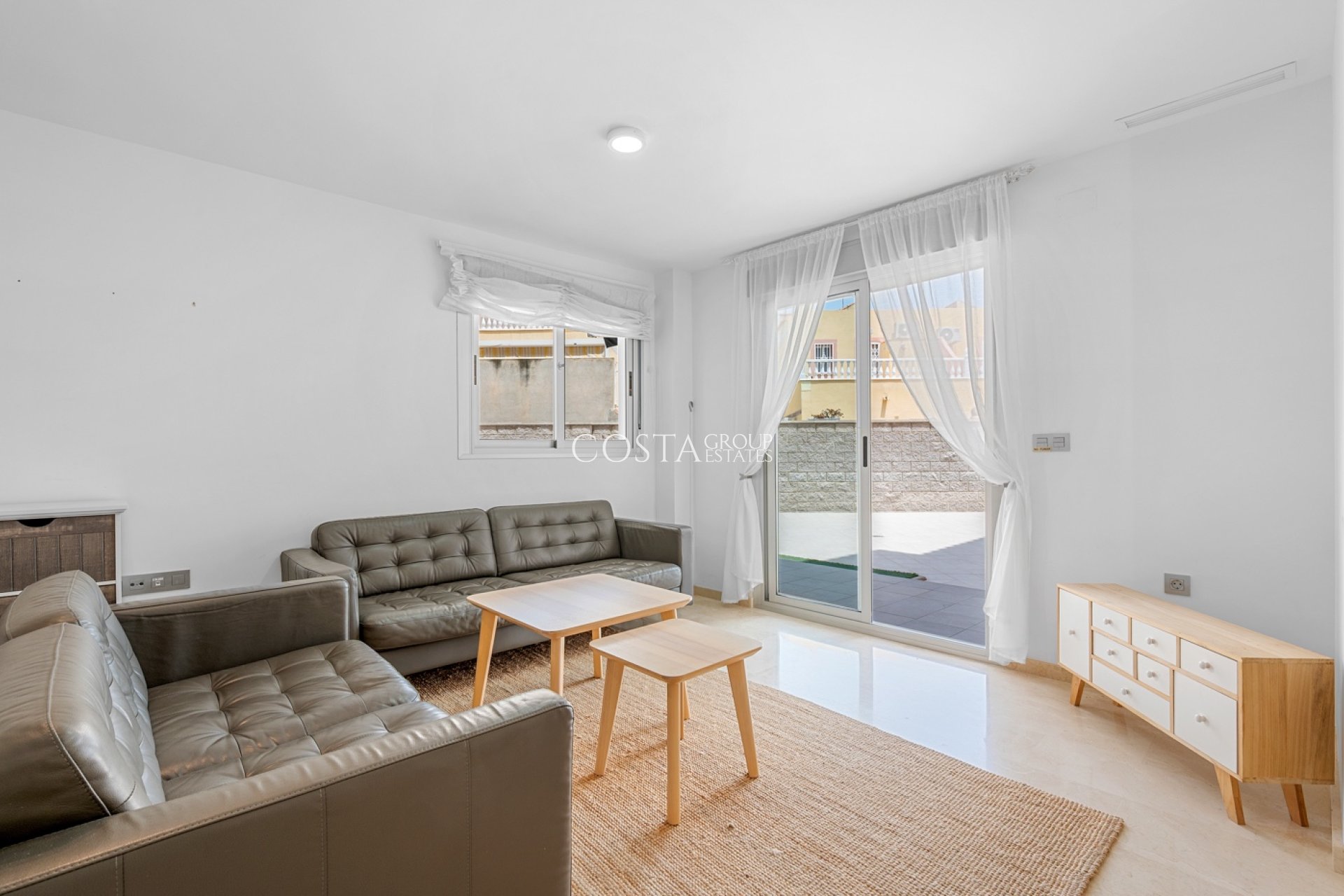 Resale - Apartment -
Orihuela Costa - Las Filipinas
