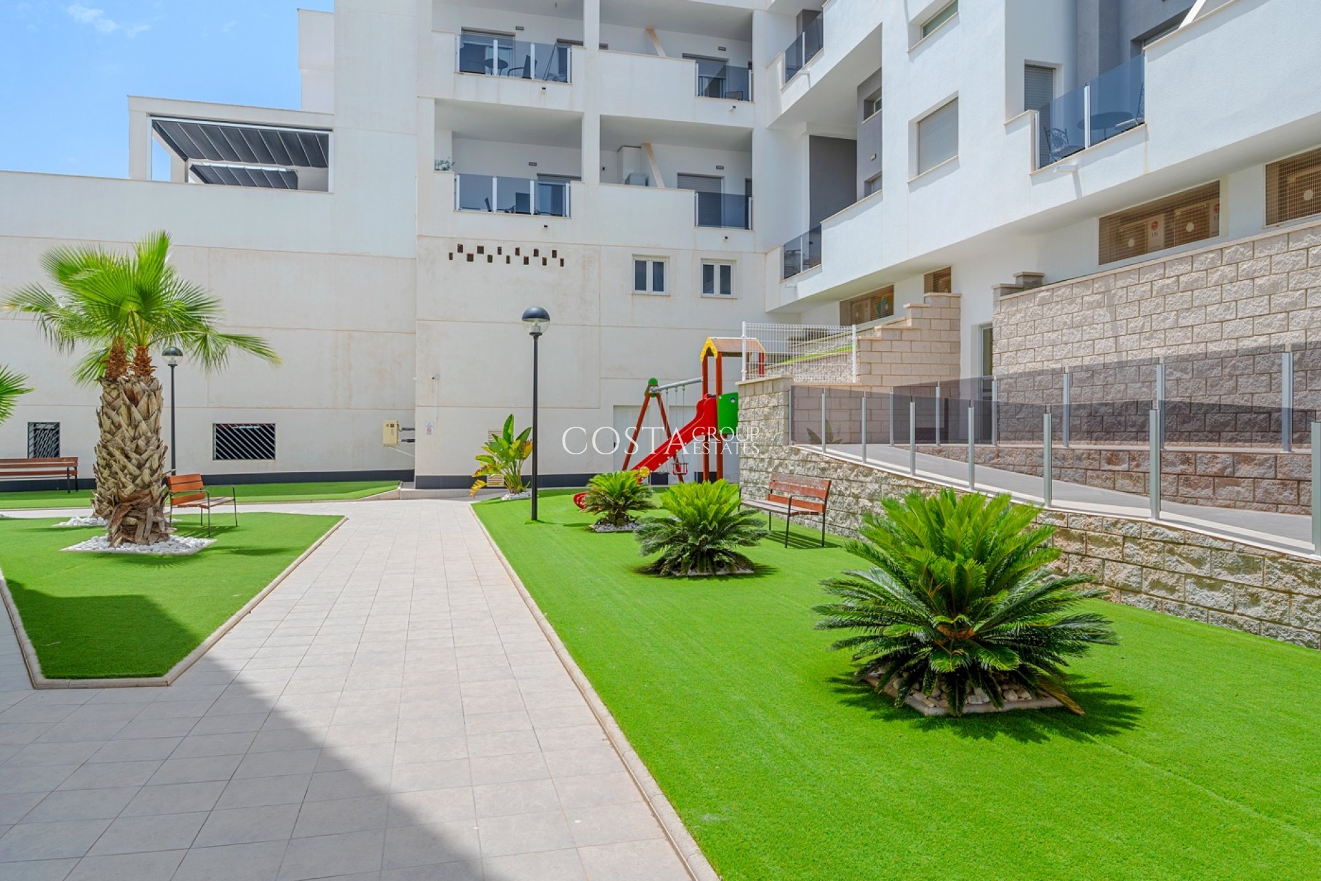 Resale - Apartment -
Orihuela Costa - Las Filipinas