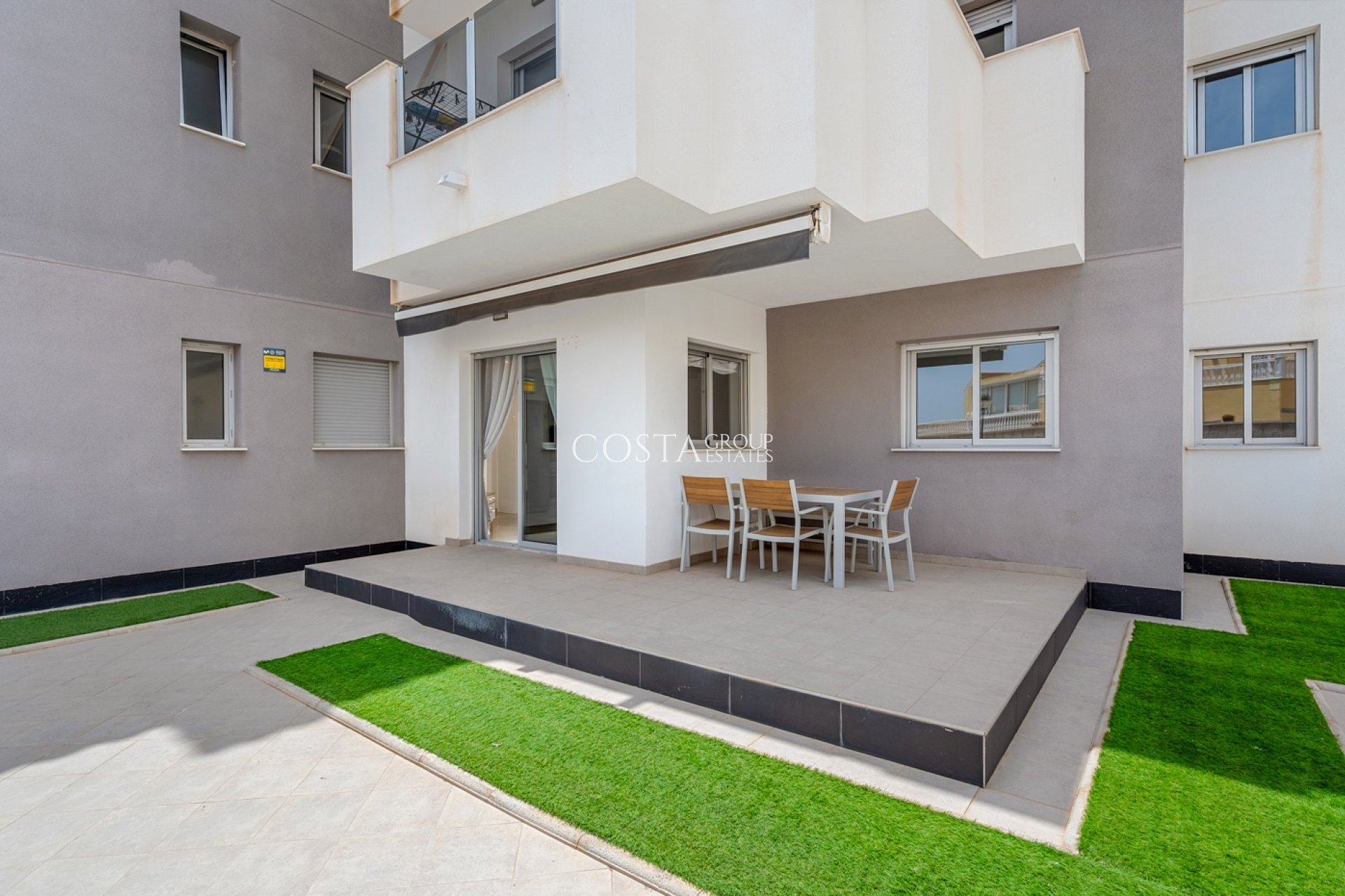 Resale - Apartment -
Orihuela Costa - Las Filipinas