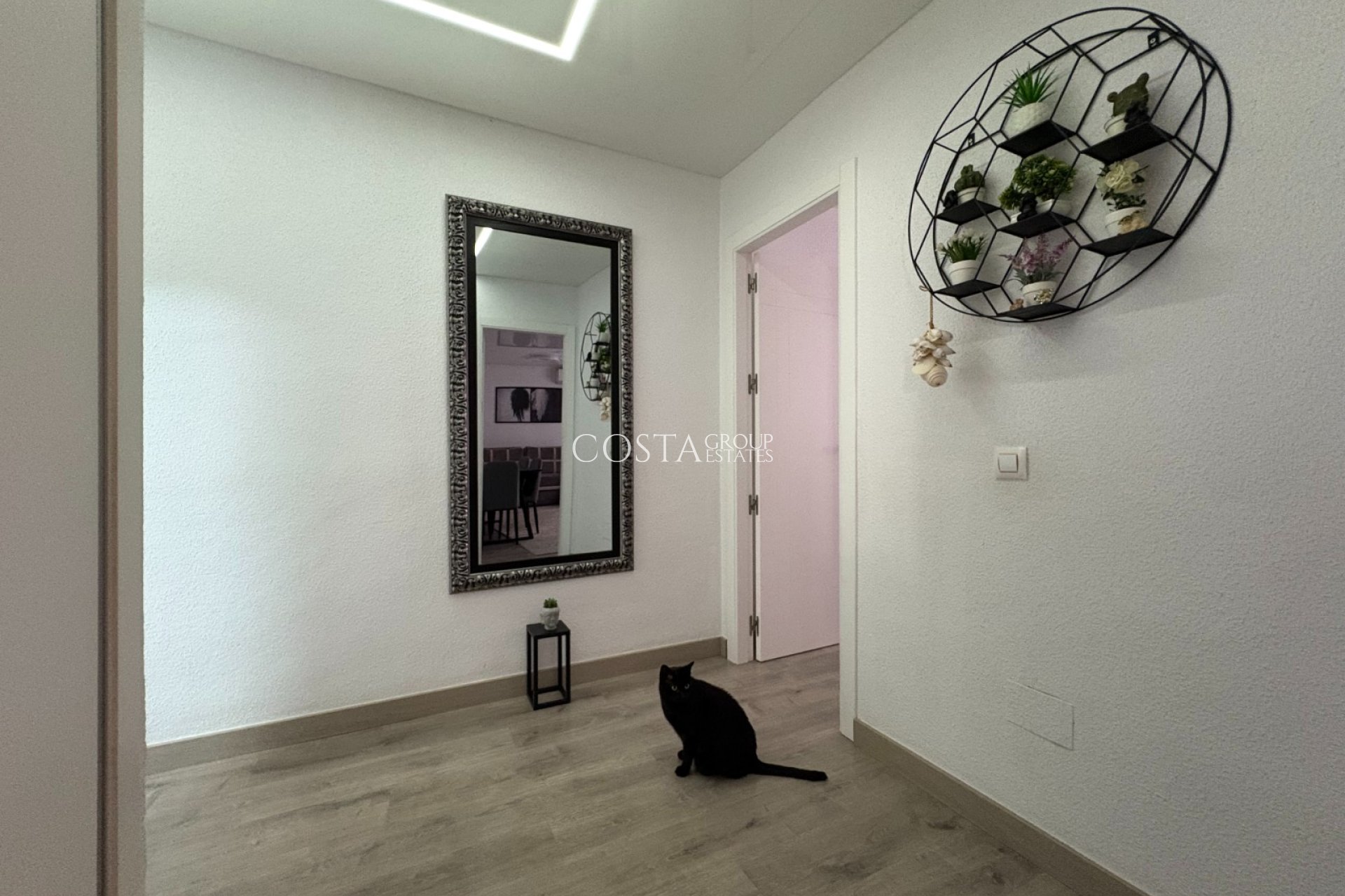 Resale - Apartment -
Torrevieja - Centro