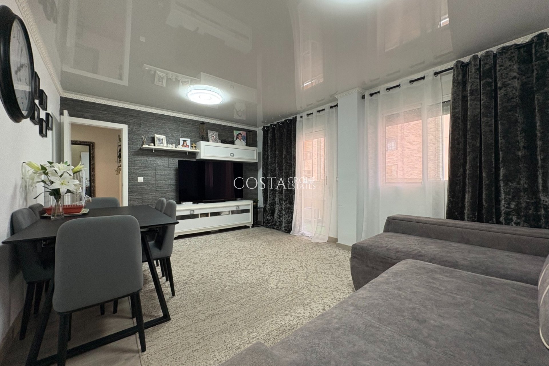 Resale - Apartment -
Torrevieja - Centro