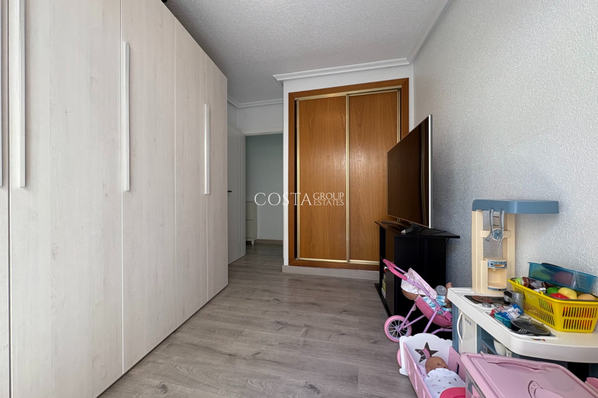 Resale - Apartment -
Torrevieja - Centro