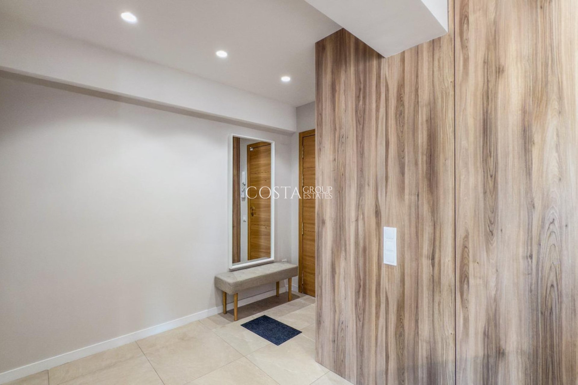 Resale - Apartments -
Alicante - Alicante Centro