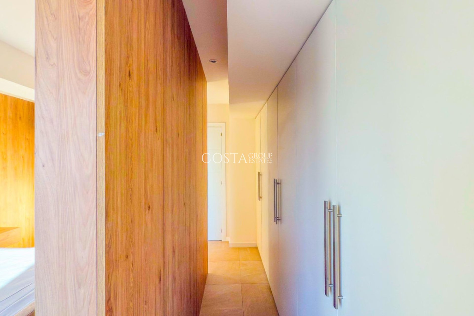 Resale - Apartments -
Alicante - Alicante Centro