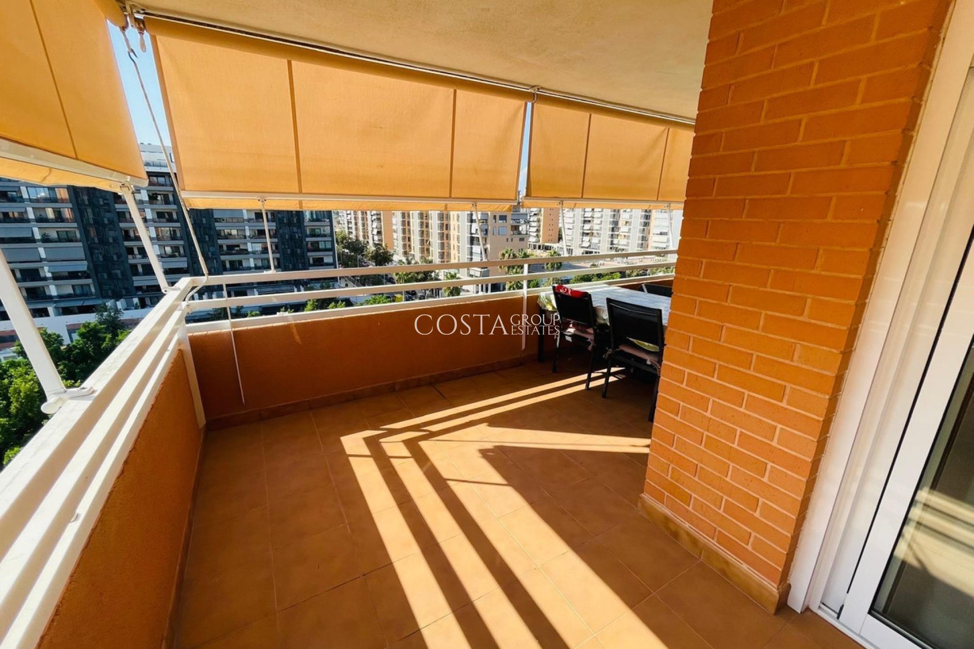 Resale - Apartments -
Alicante - Alicante Centro