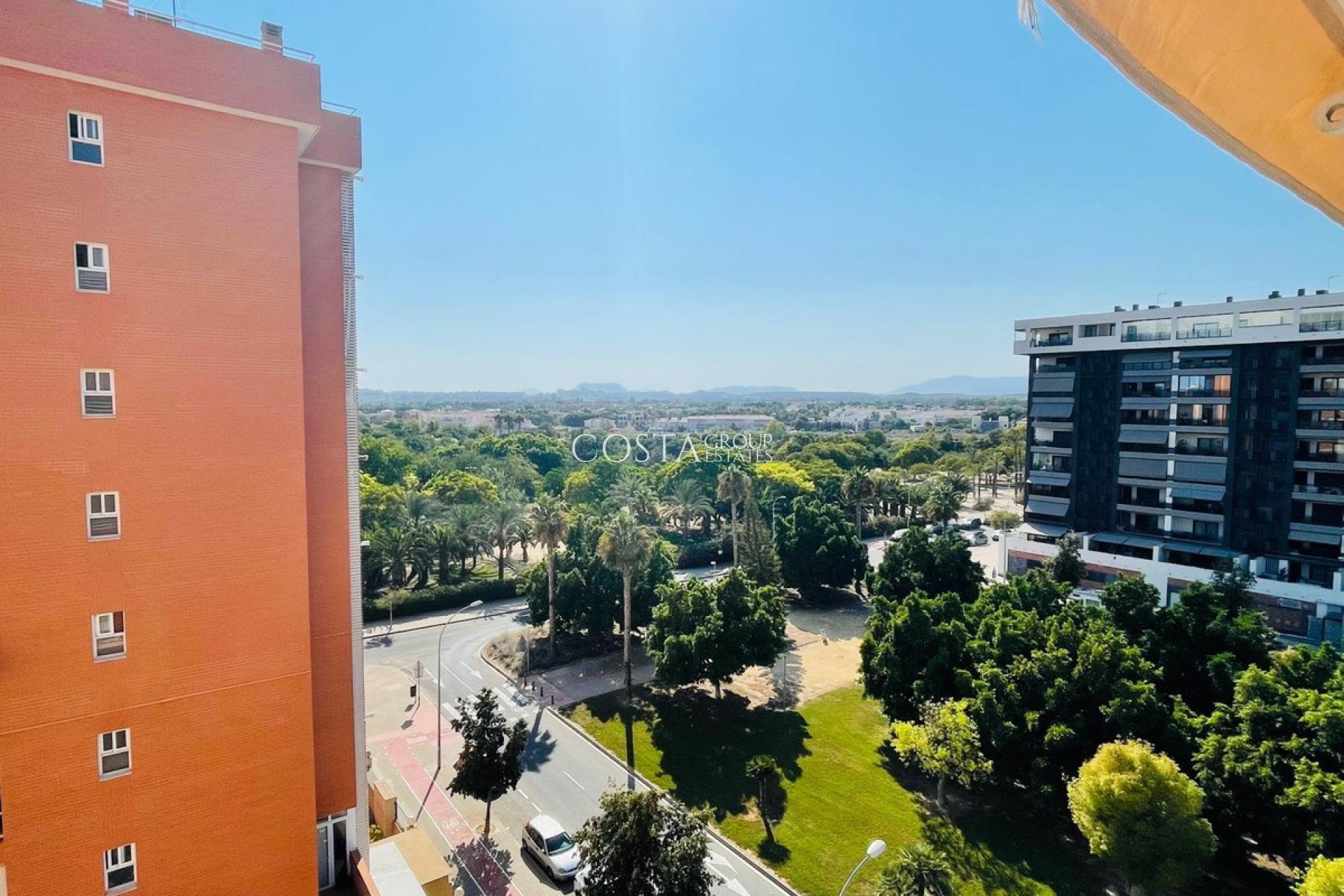 Resale - Apartments -
Alicante - Alicante Centro