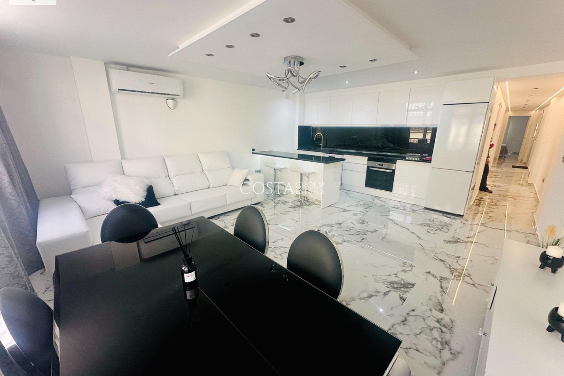 Resale - Apartments -
Alicante - Alicante Centro