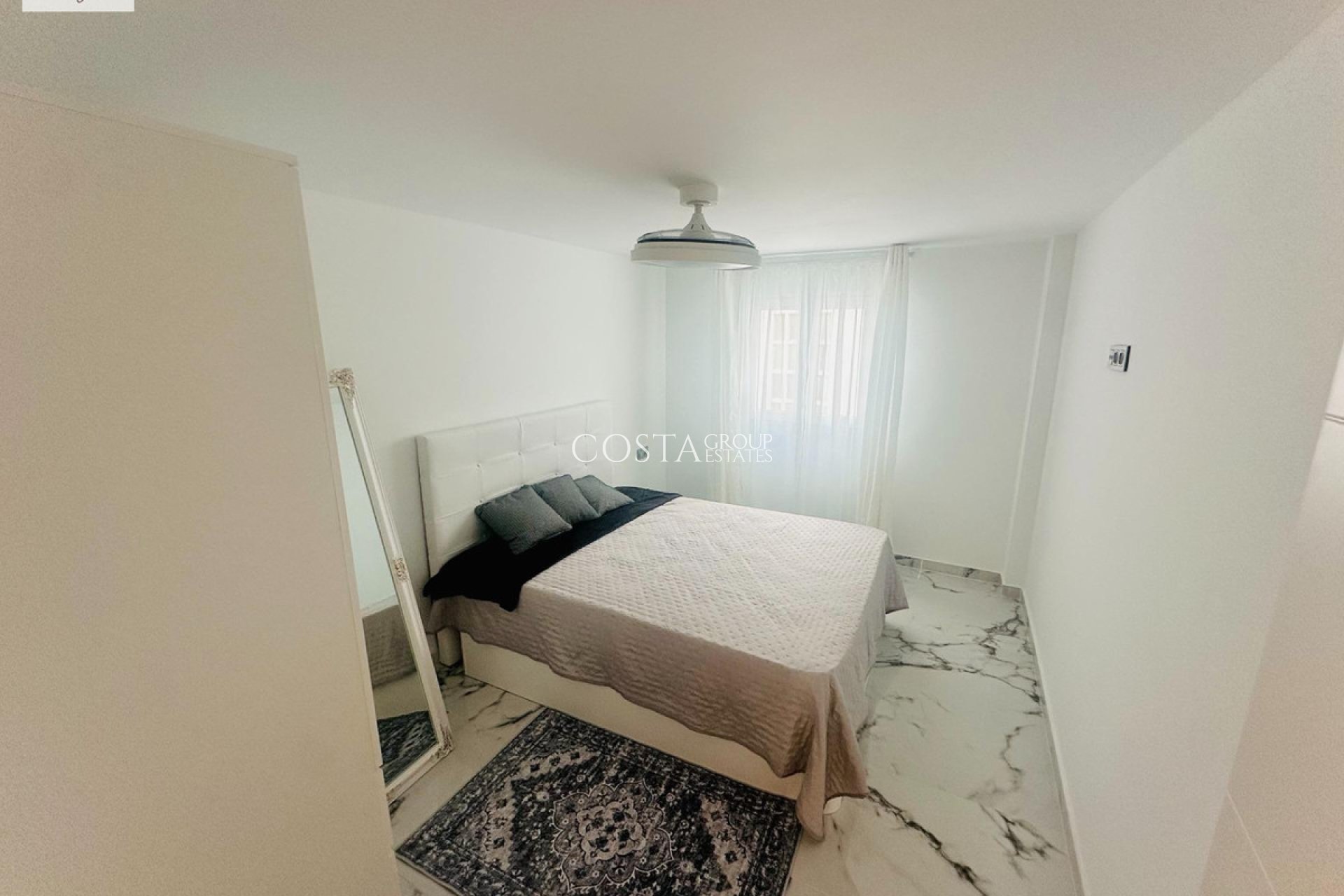 Resale - Apartments -
Alicante - Alicante Centro